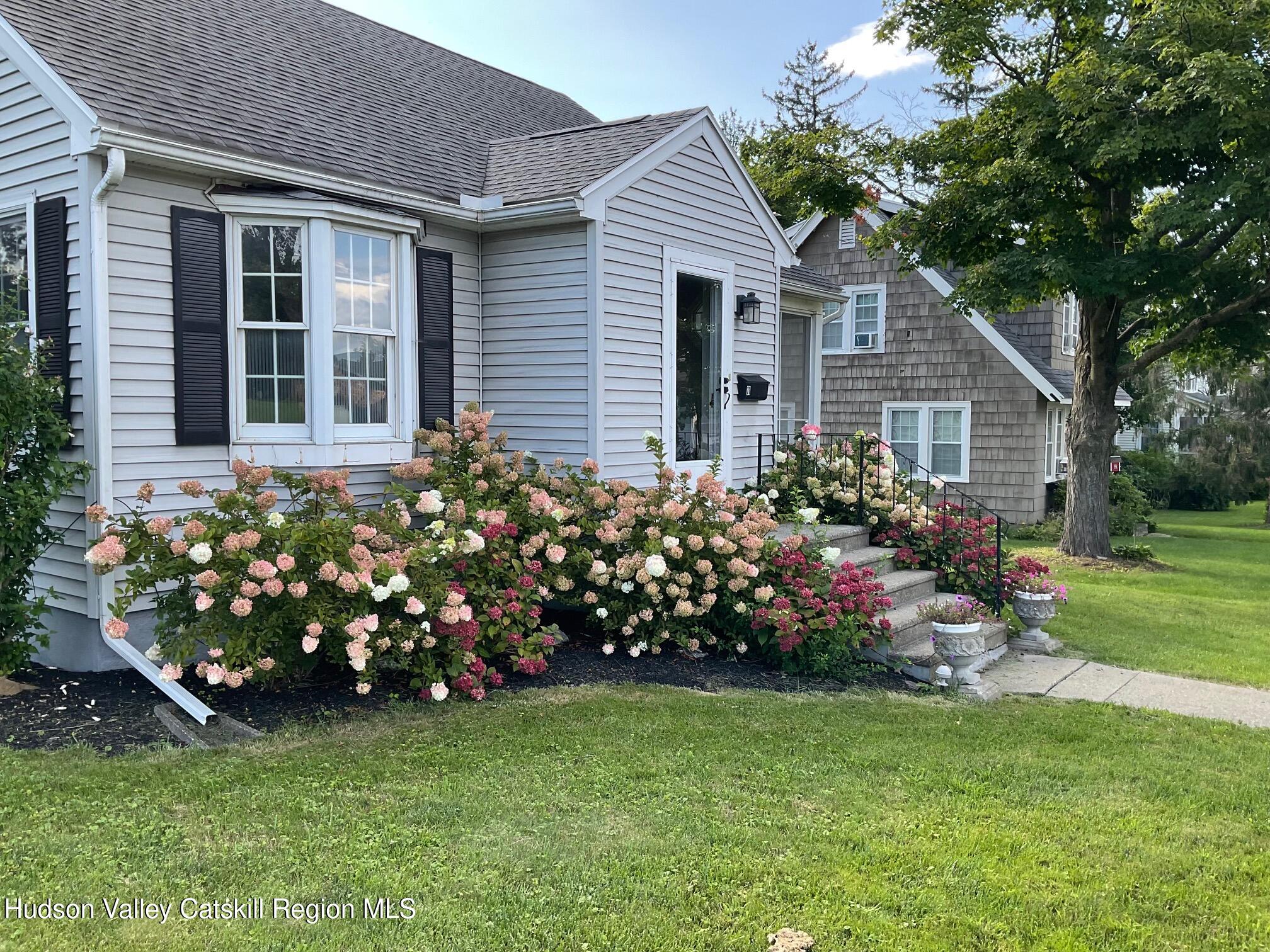 11 Greenport Parkway