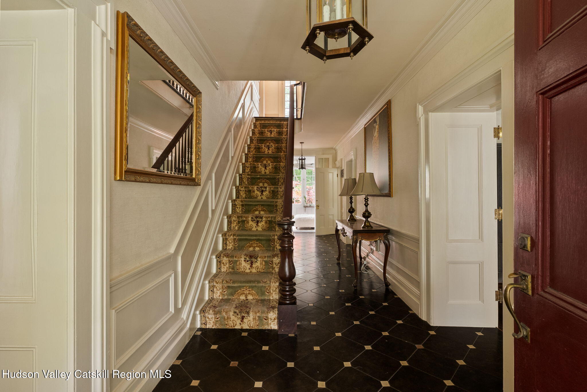 322 Albany Avenue