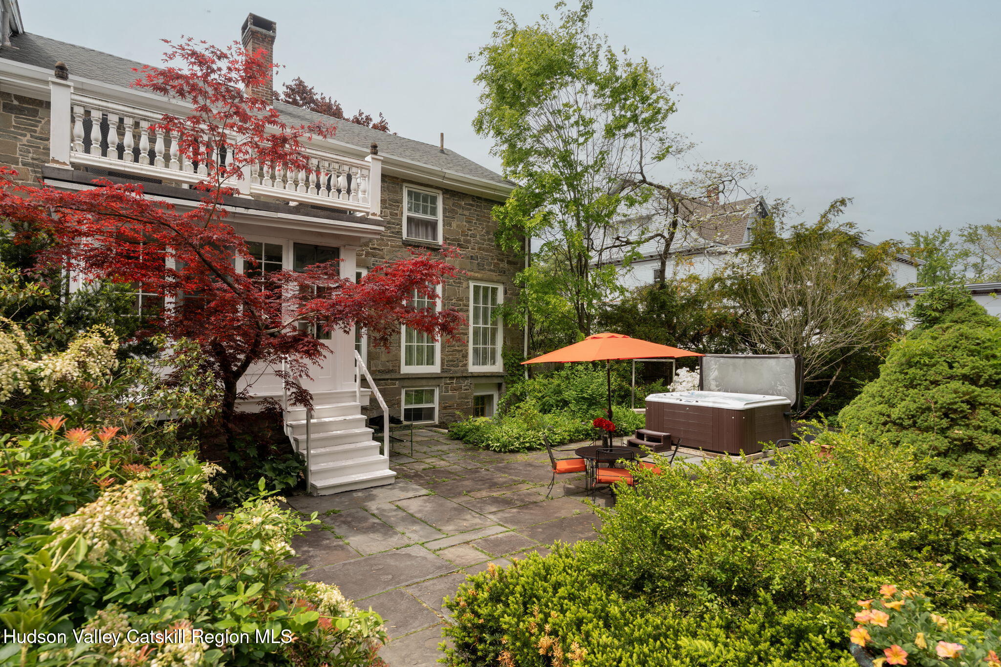 322 Albany Avenue