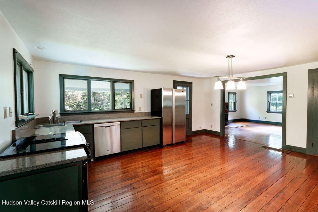 286 Manor Rock Road