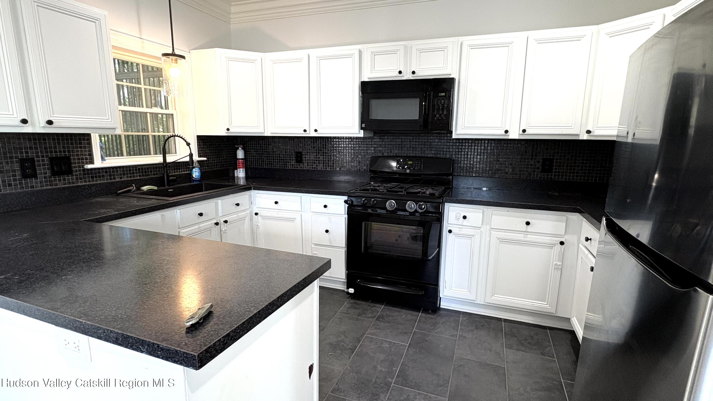 16 Mckinstry Place, Bet Columbia St and Green #1