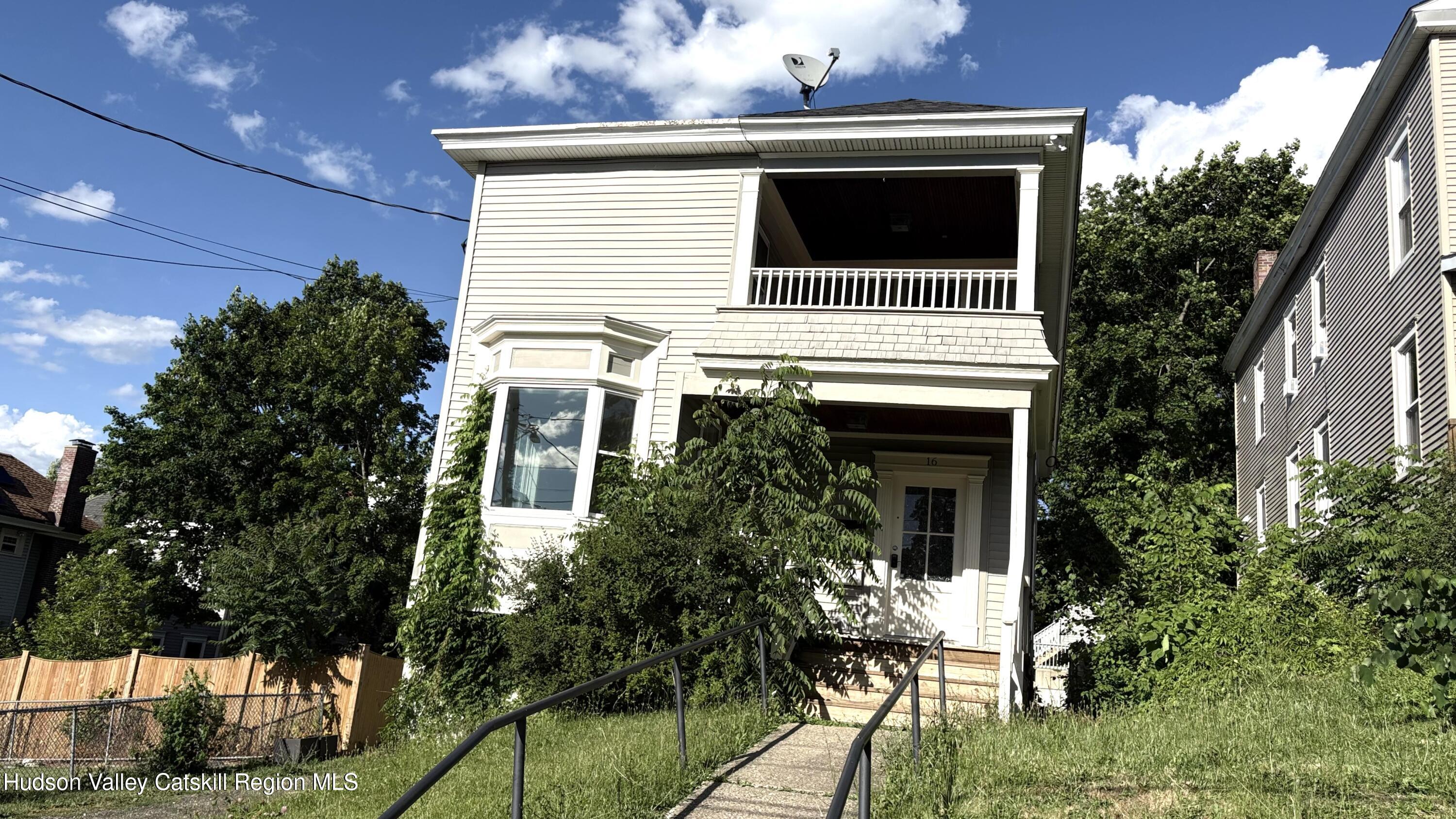 16 Mckinstry Place, Bet Columbia St and Green #1