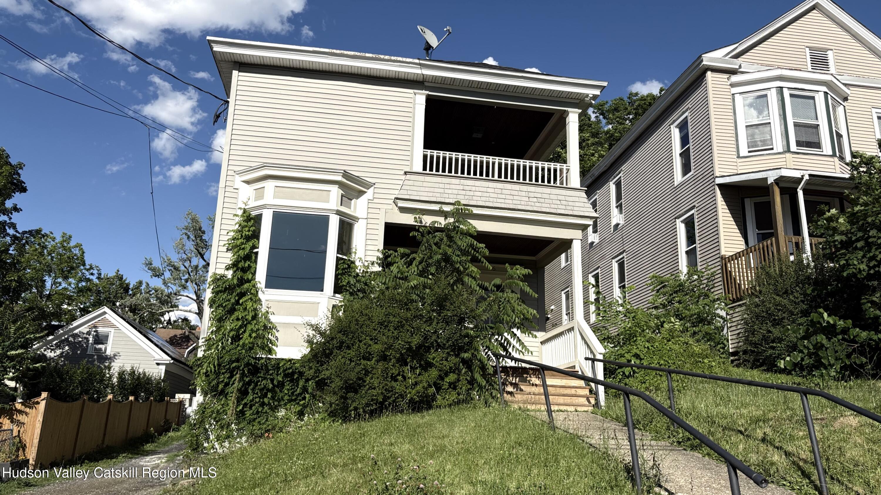 16 Mckinstry Place, Bet Columbia St and Green #1