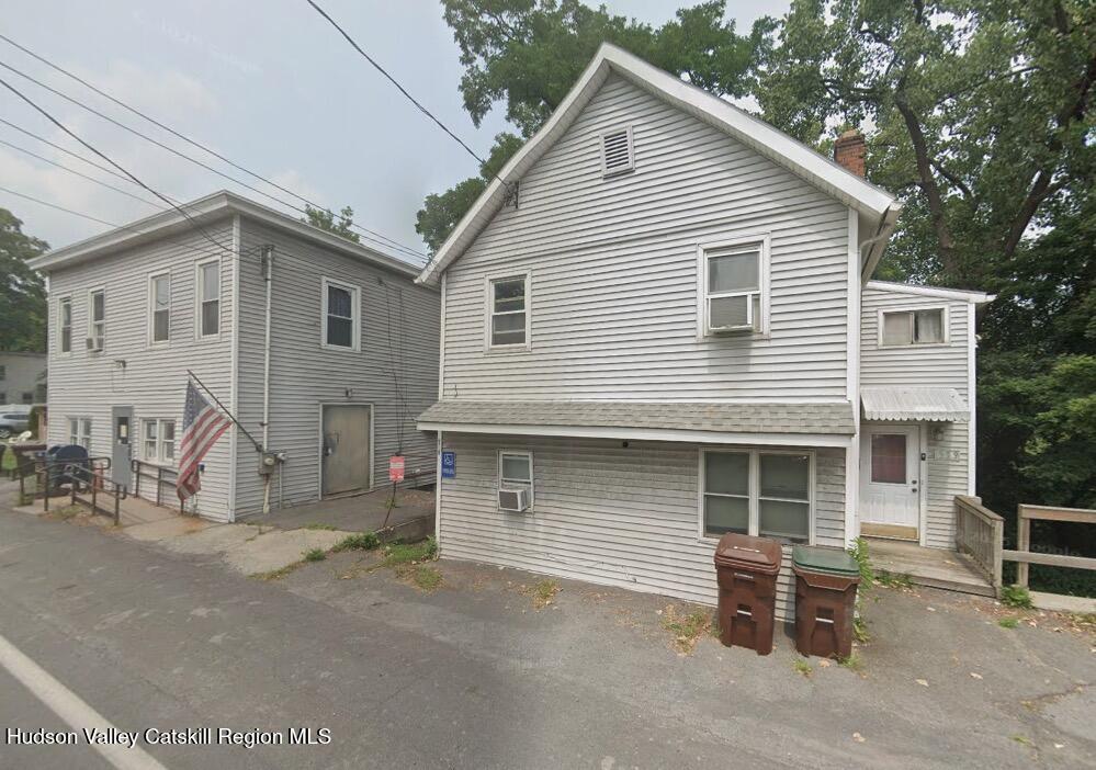 539 Bridge Street 1