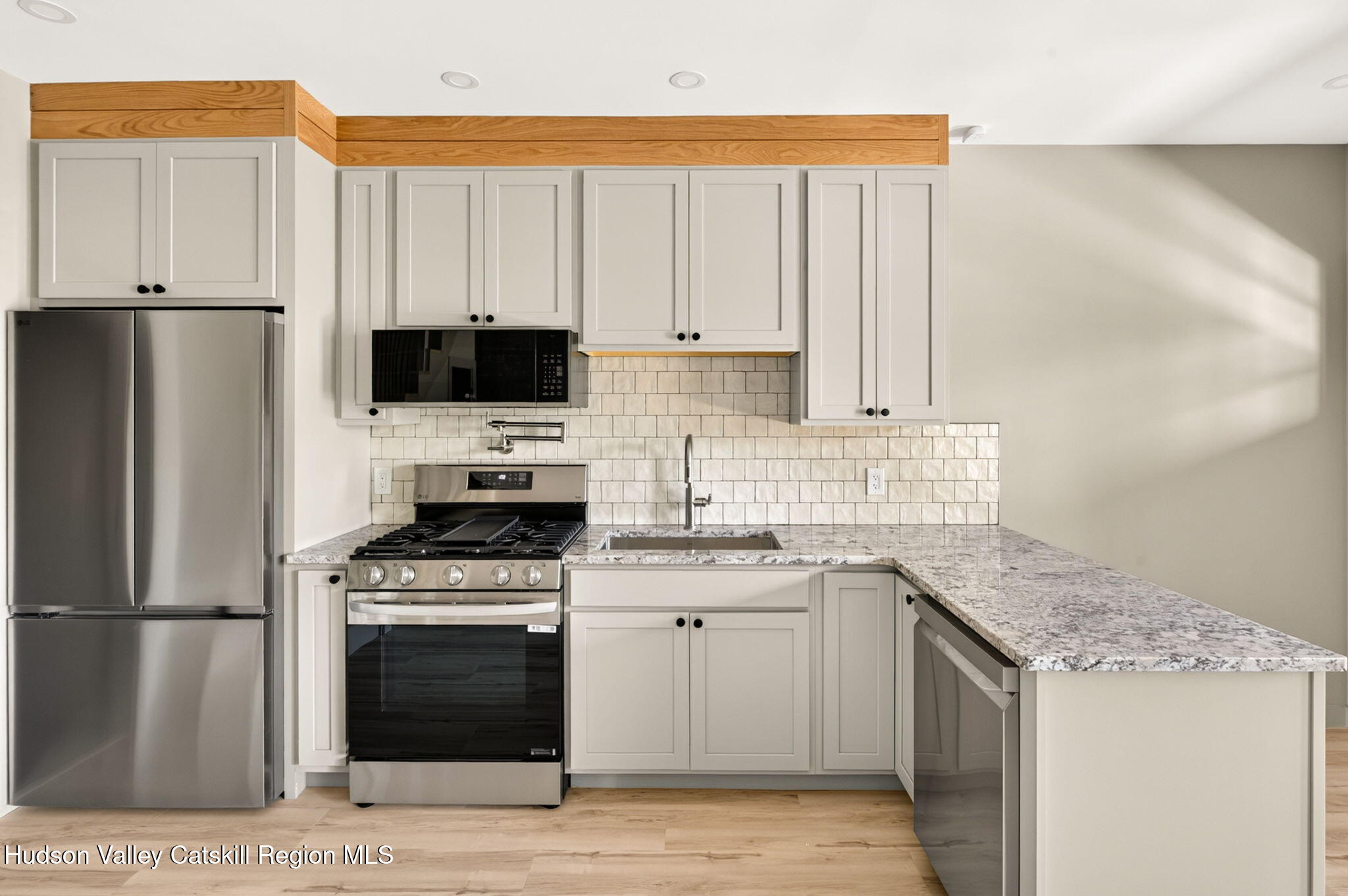 176 Hudson Street 2