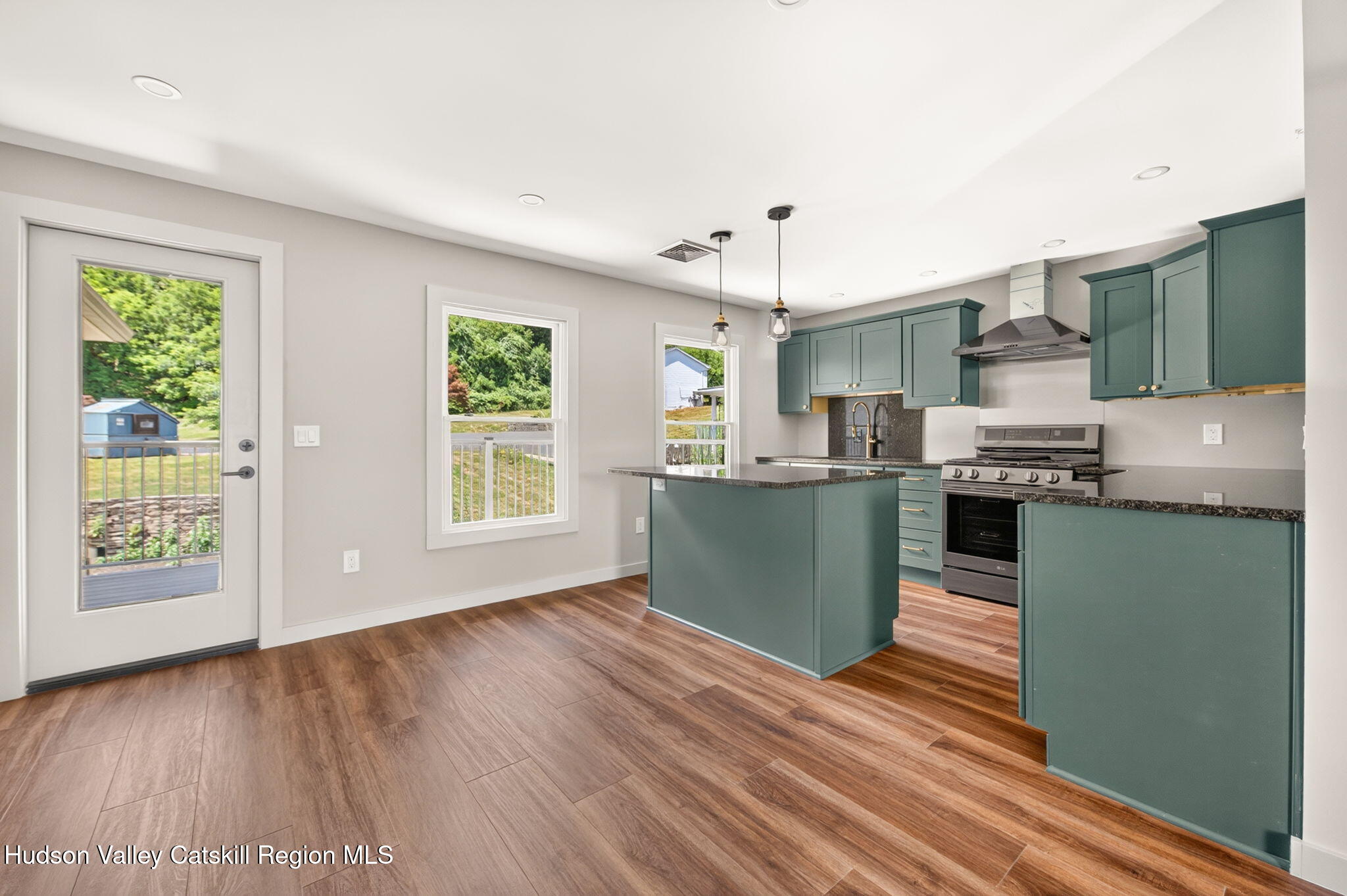 176 Hudson Street 4