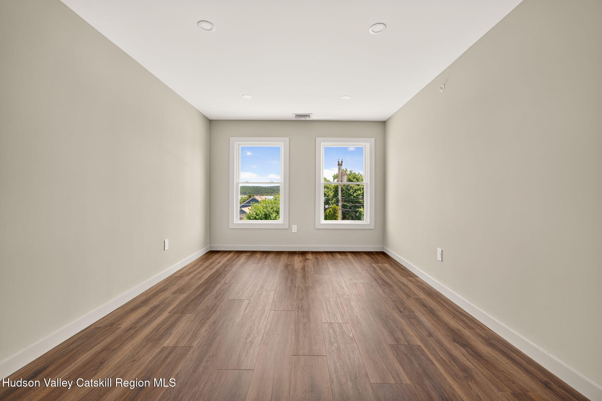 176 Hudson Street 4