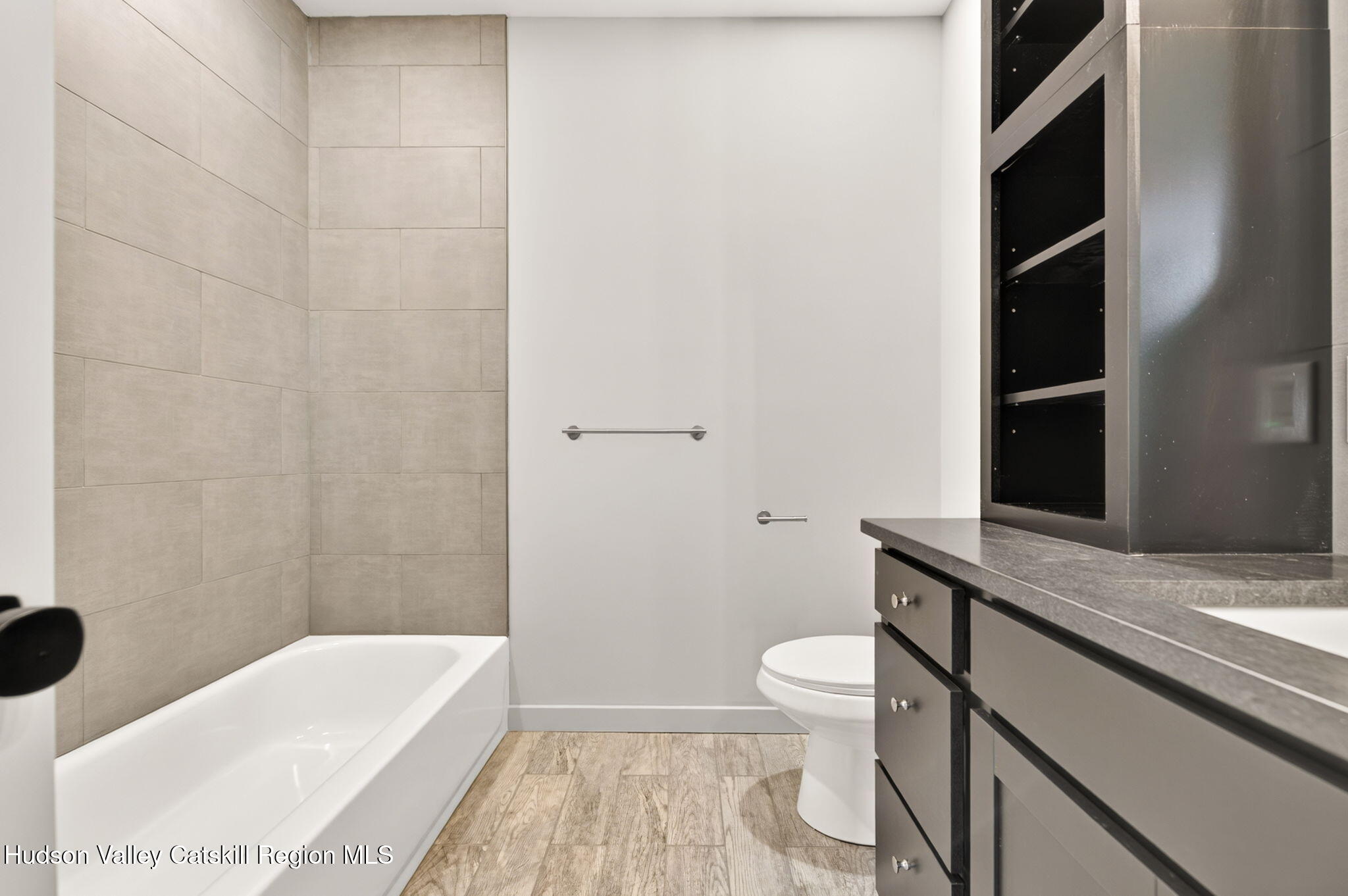 176 Hudson Street 3