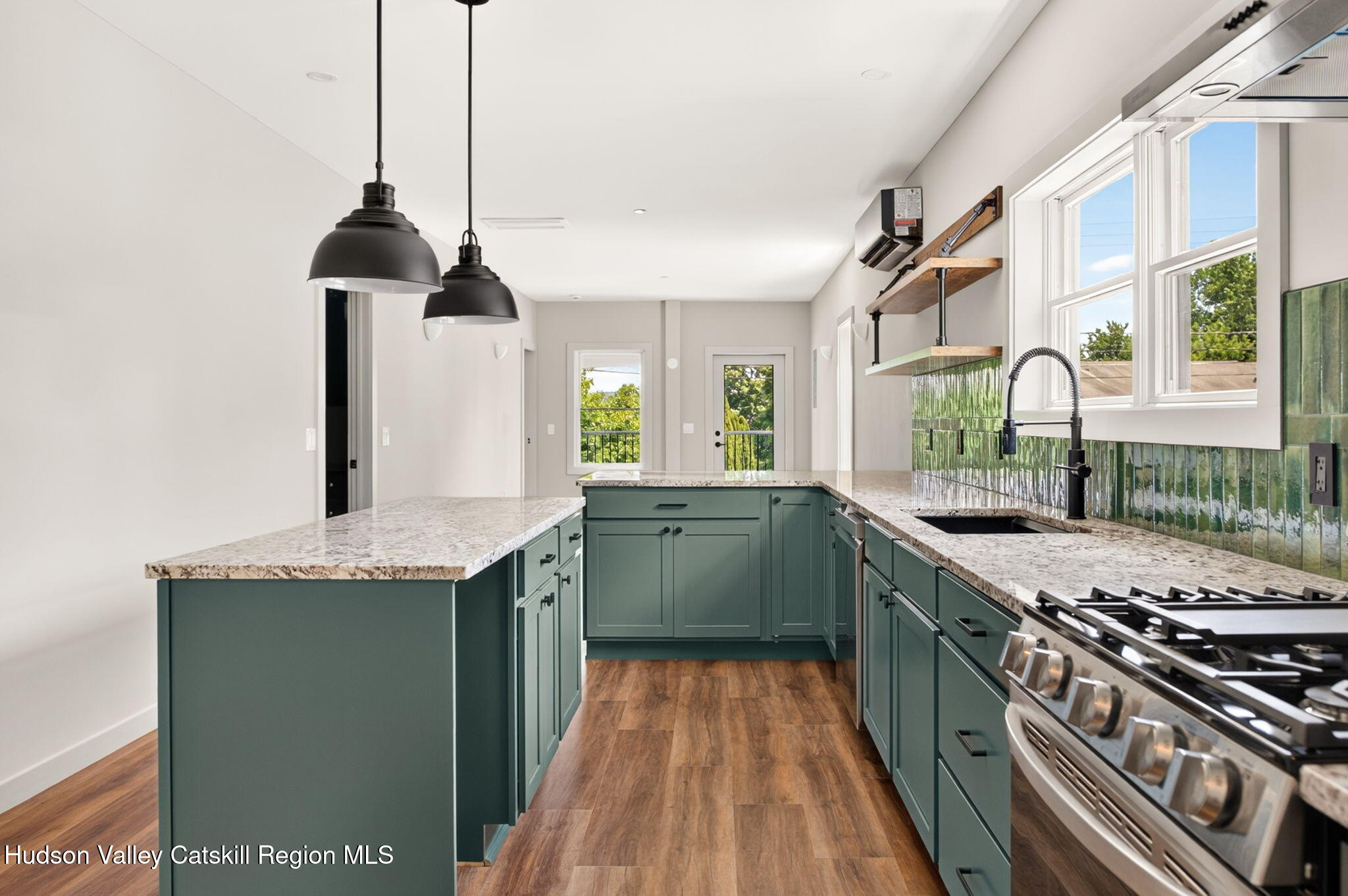 176 Hudson Street 3