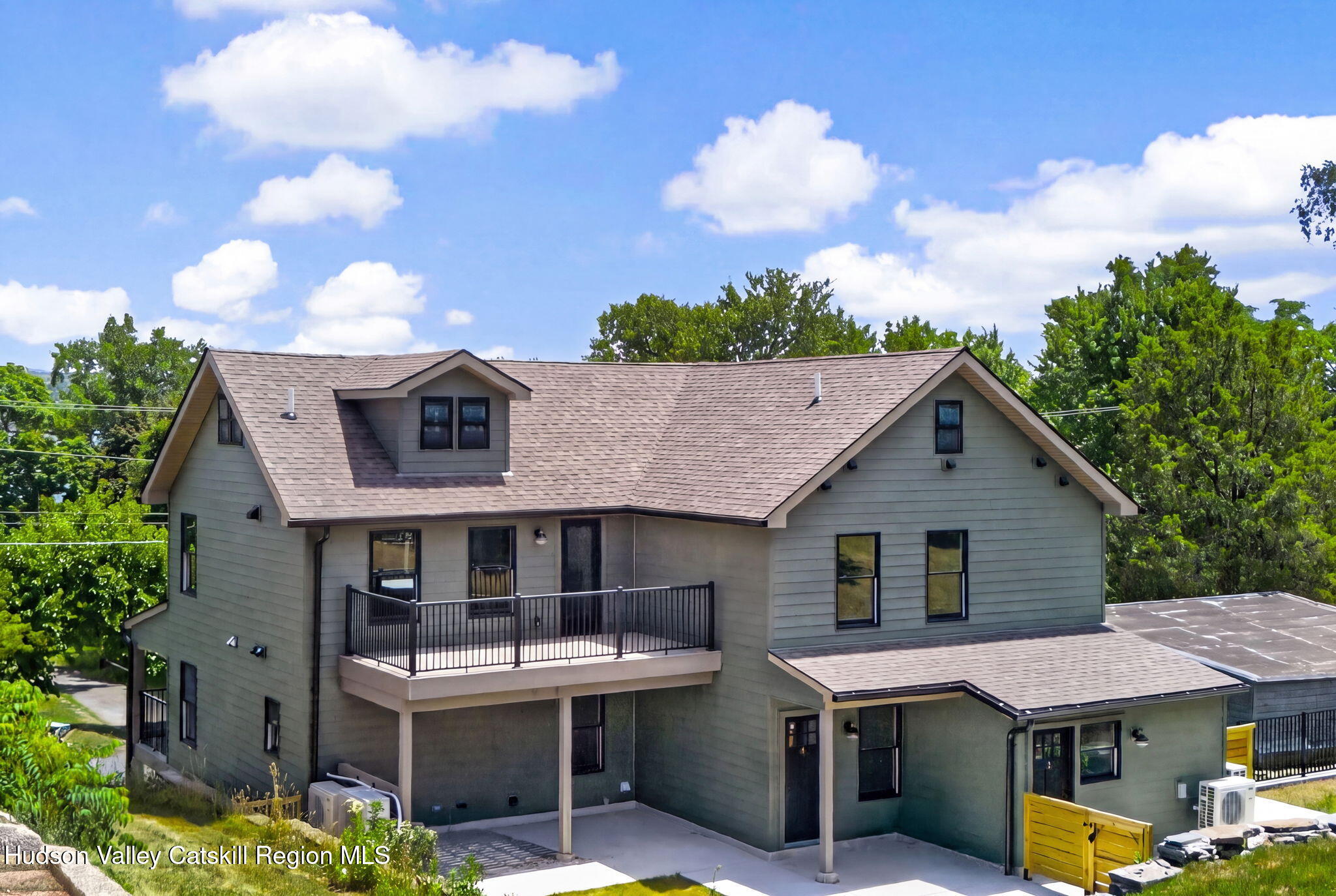 176 Hudson Street 3