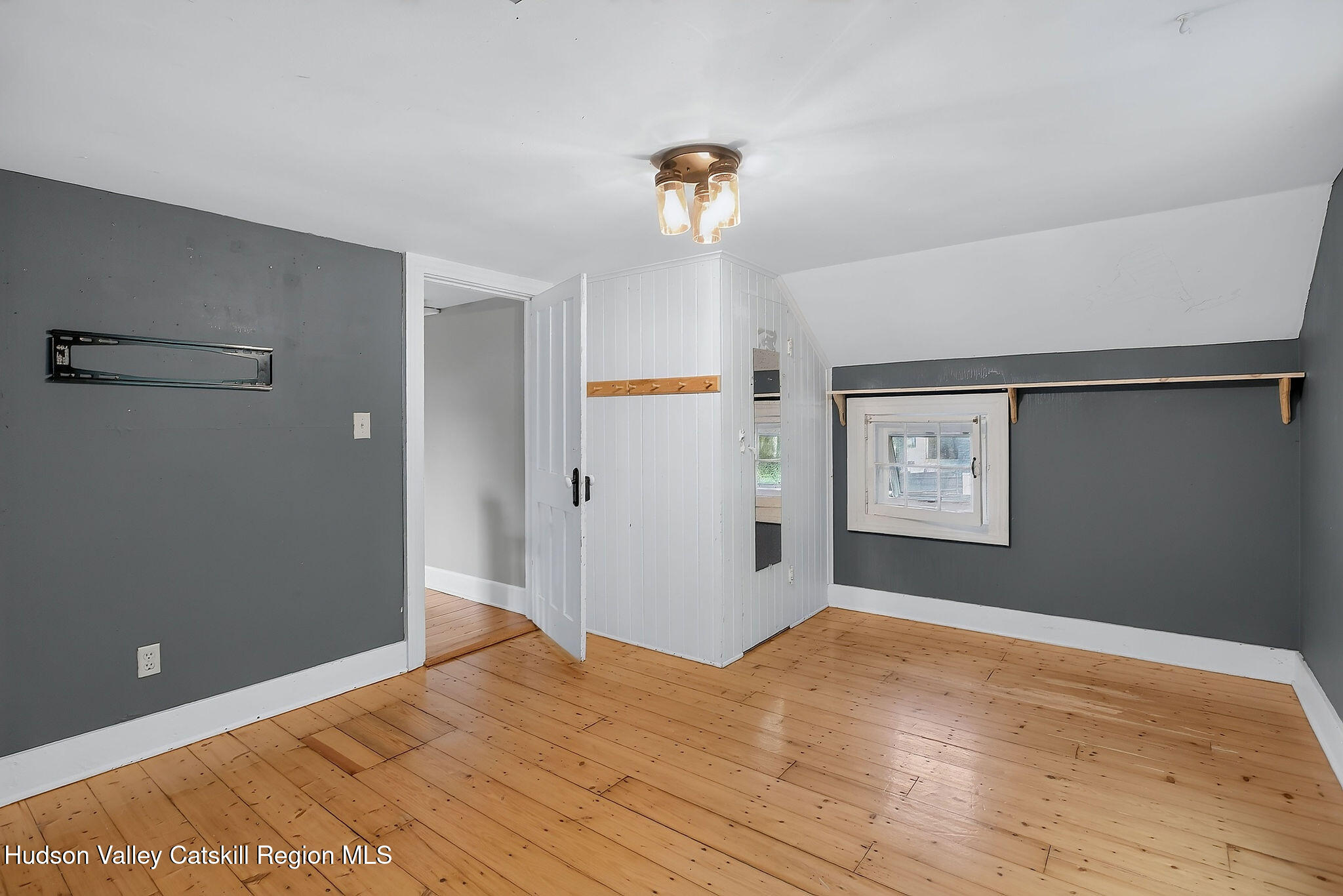 390 Water Street Road