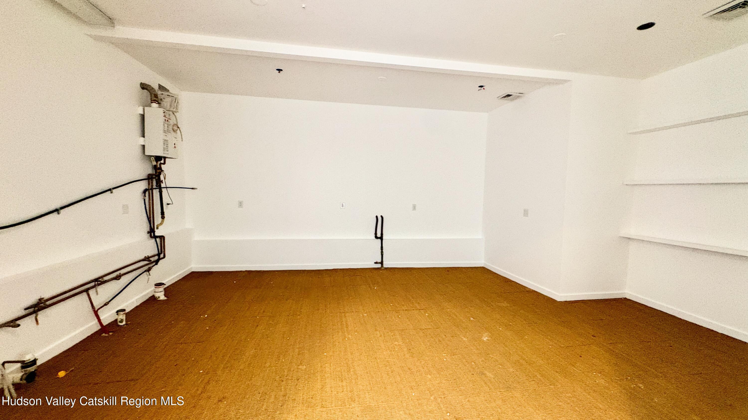 317-1/2 Warren Street Store