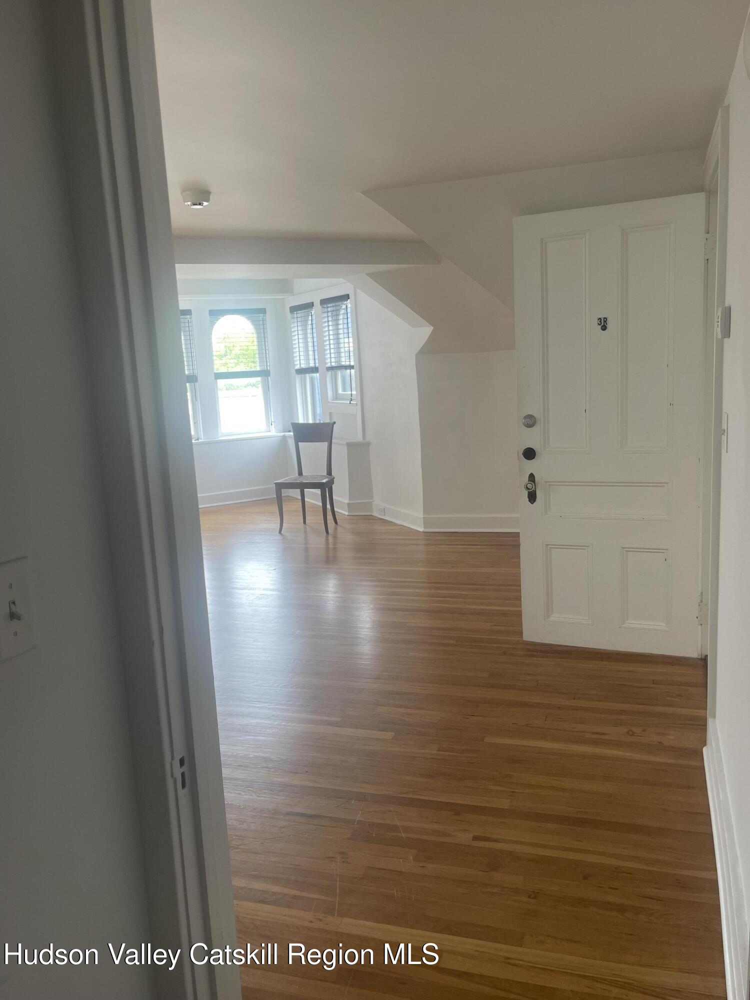 420 Warren Street 3r