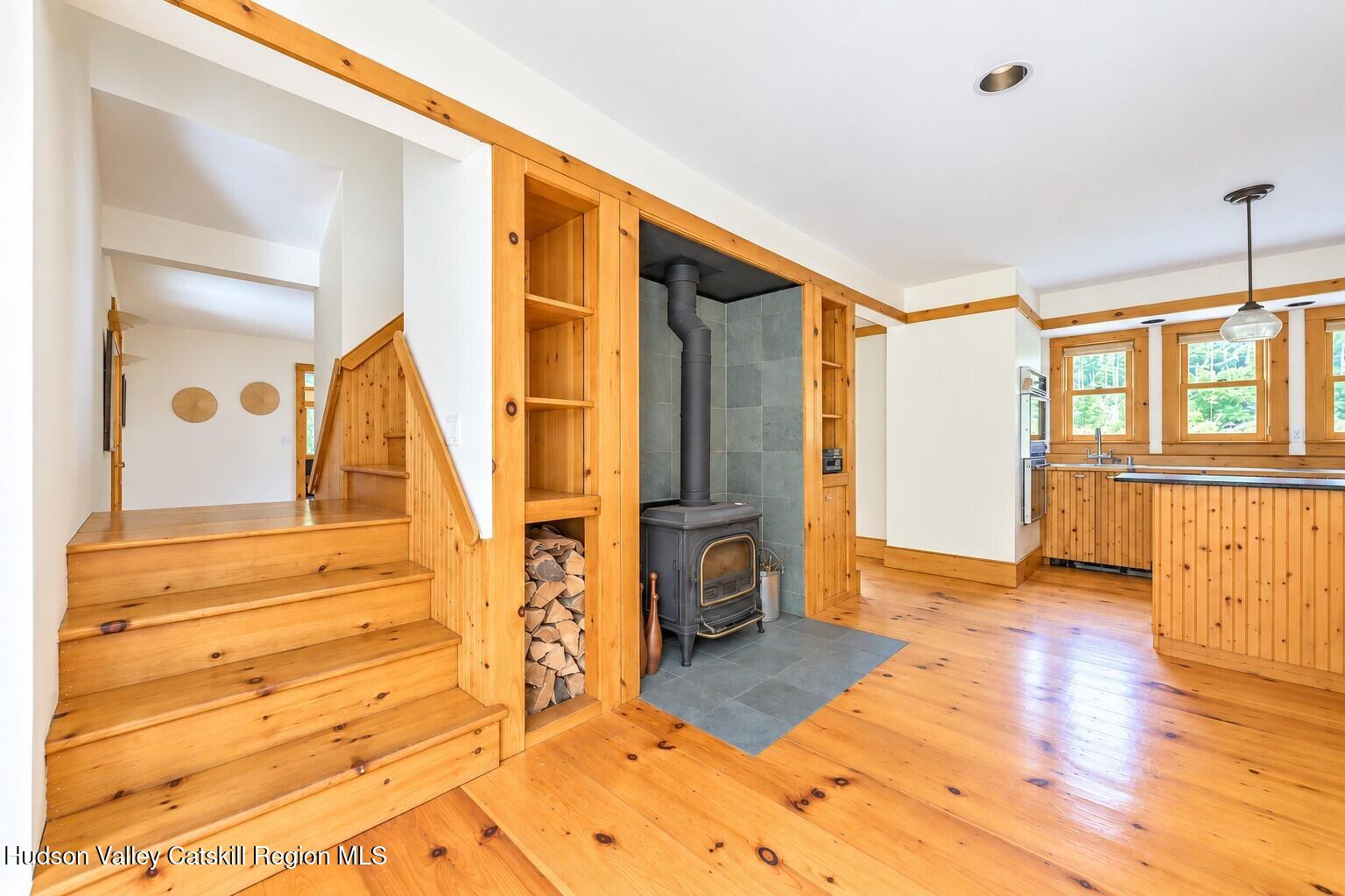 62 Knapp Hollow Lane