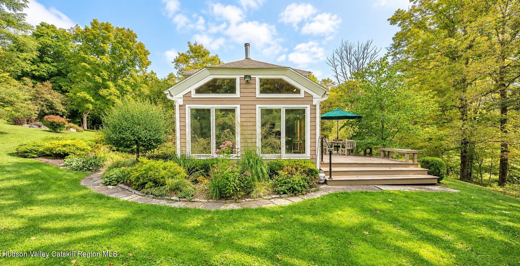 62 Knapp Hollow Lane