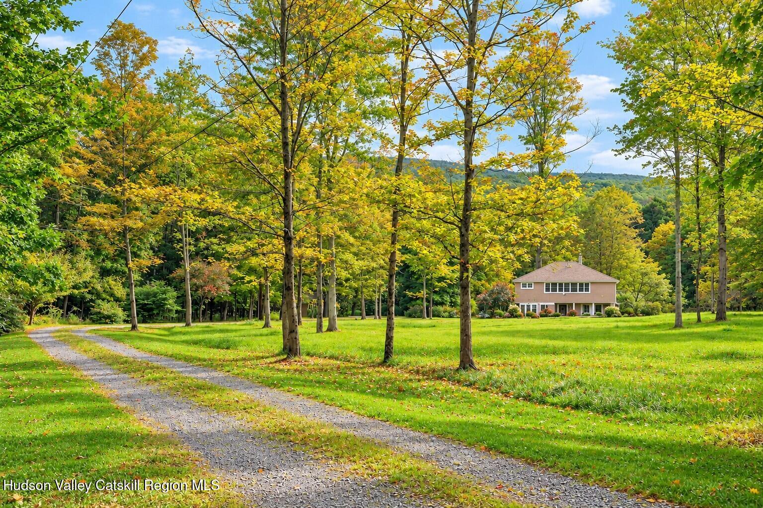 62 Knapp Hollow Lane