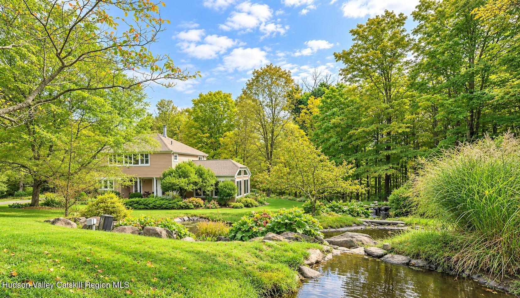 62 Knapp Hollow Lane