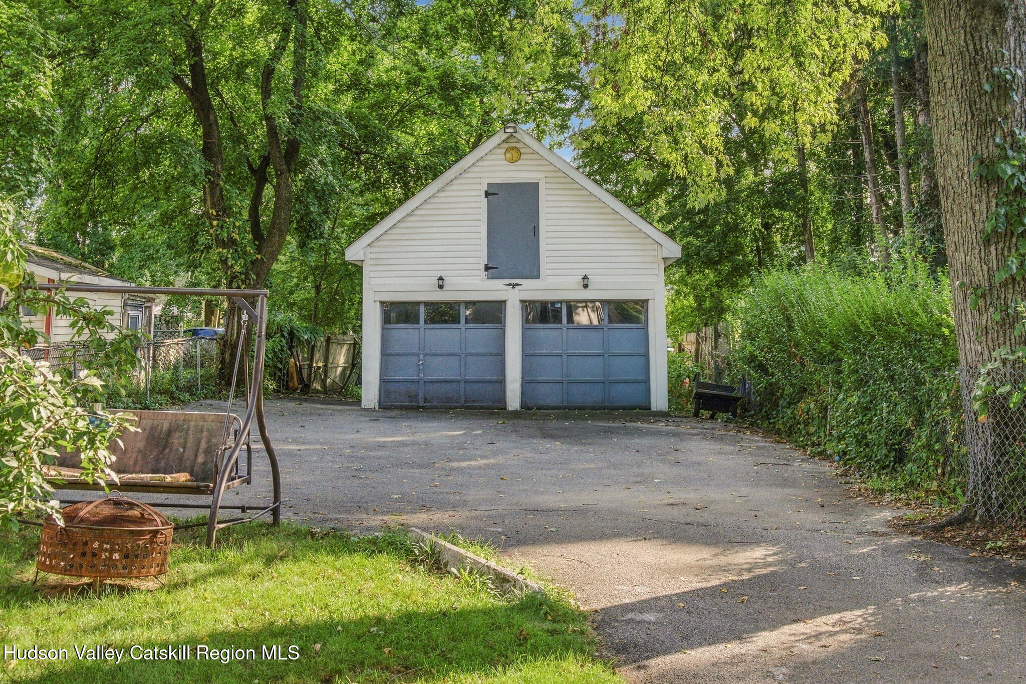 209 Gidney Avenue