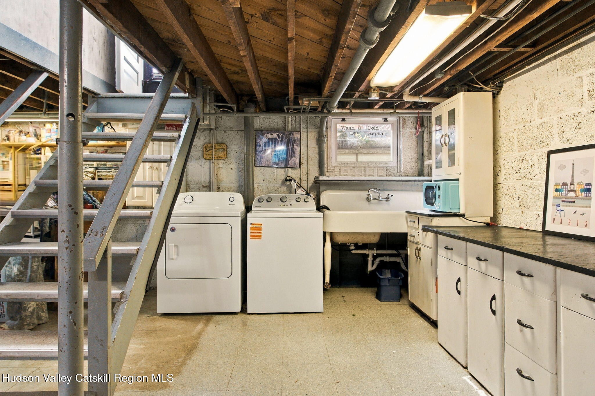 209 Gidney Avenue
