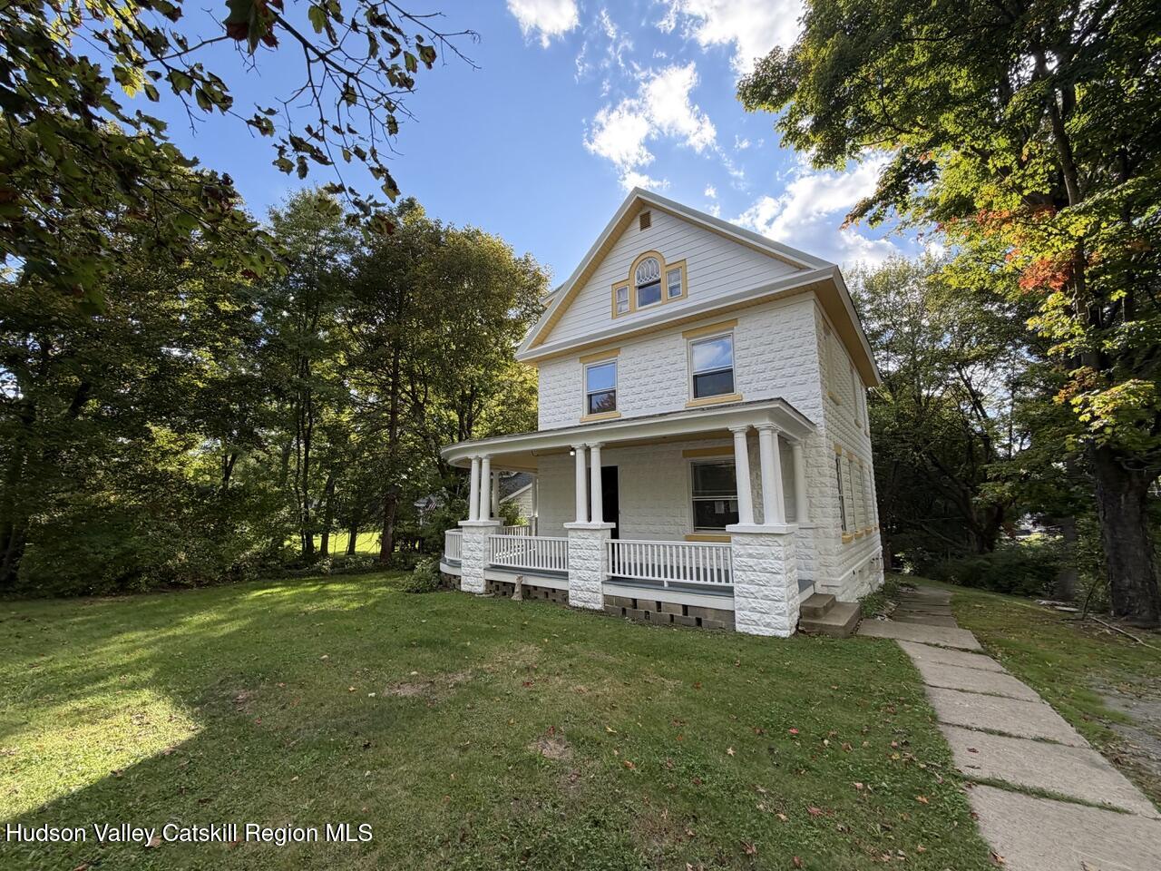 22 Maple Avenue 1