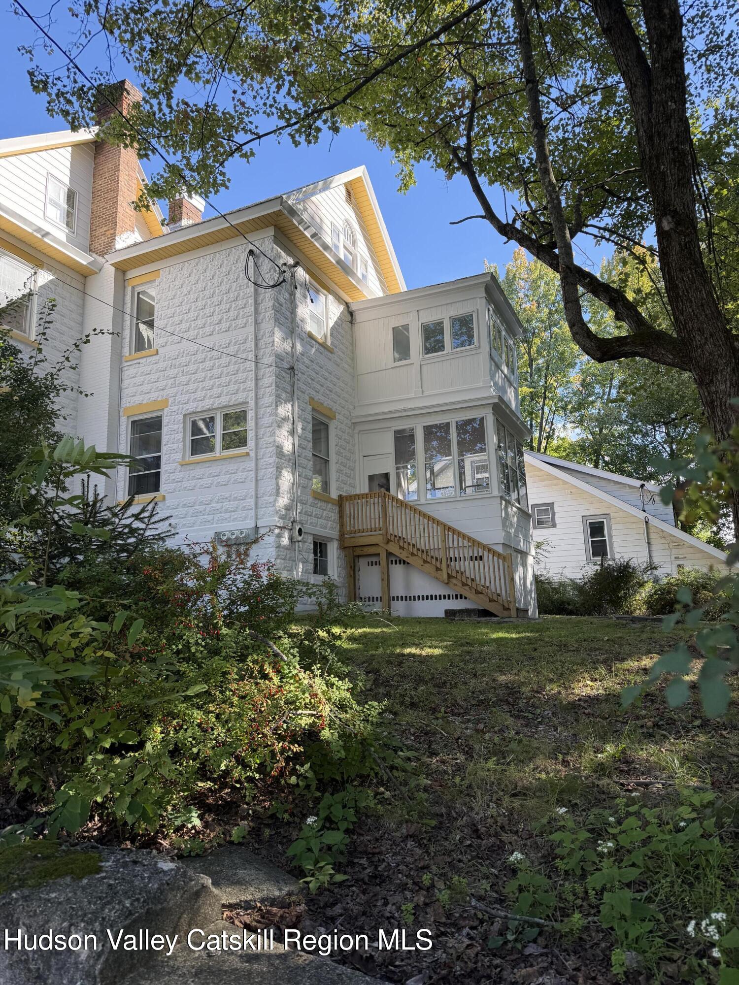22 Maple Avenue 2