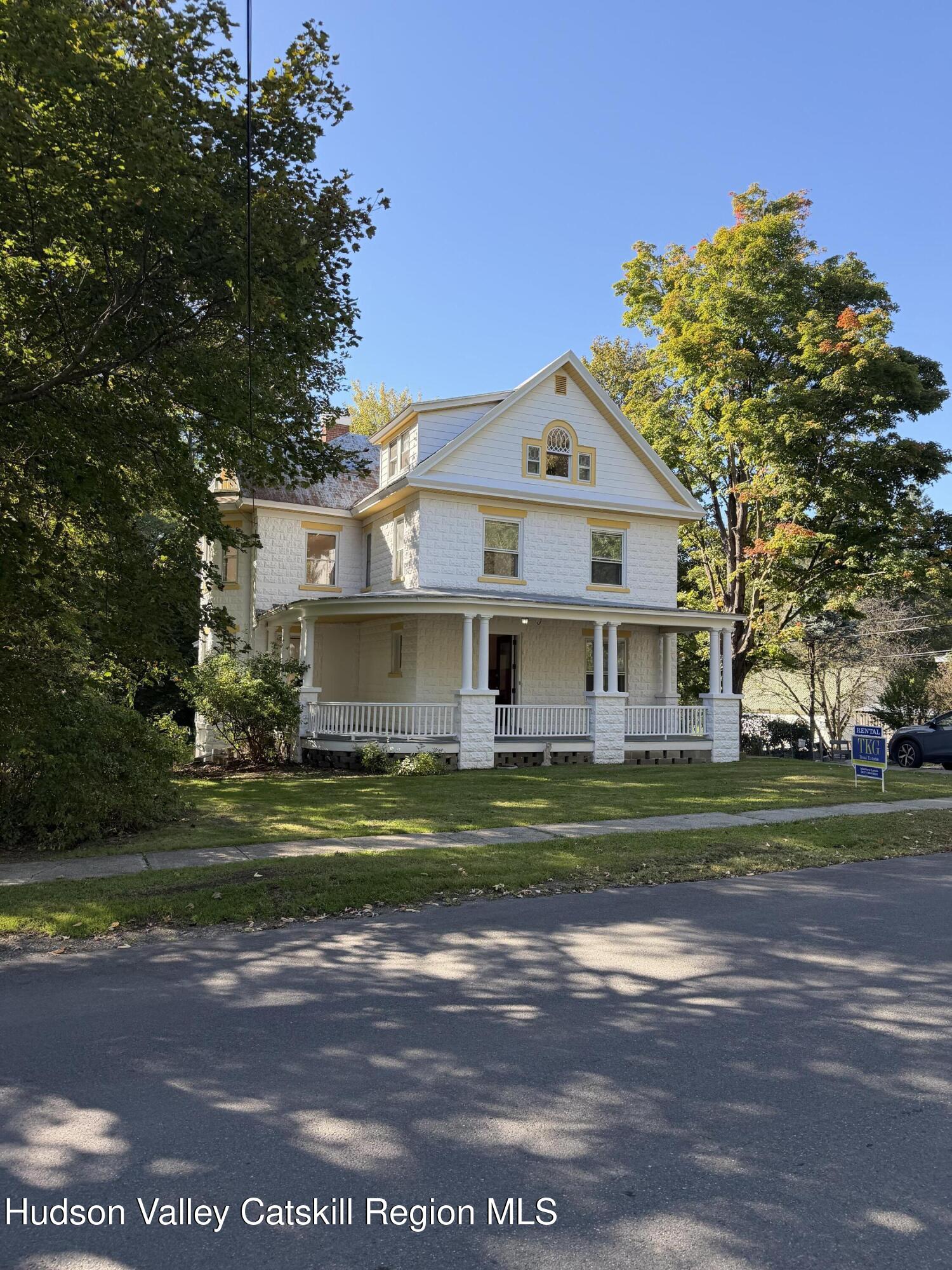 22 Maple Avenue 2