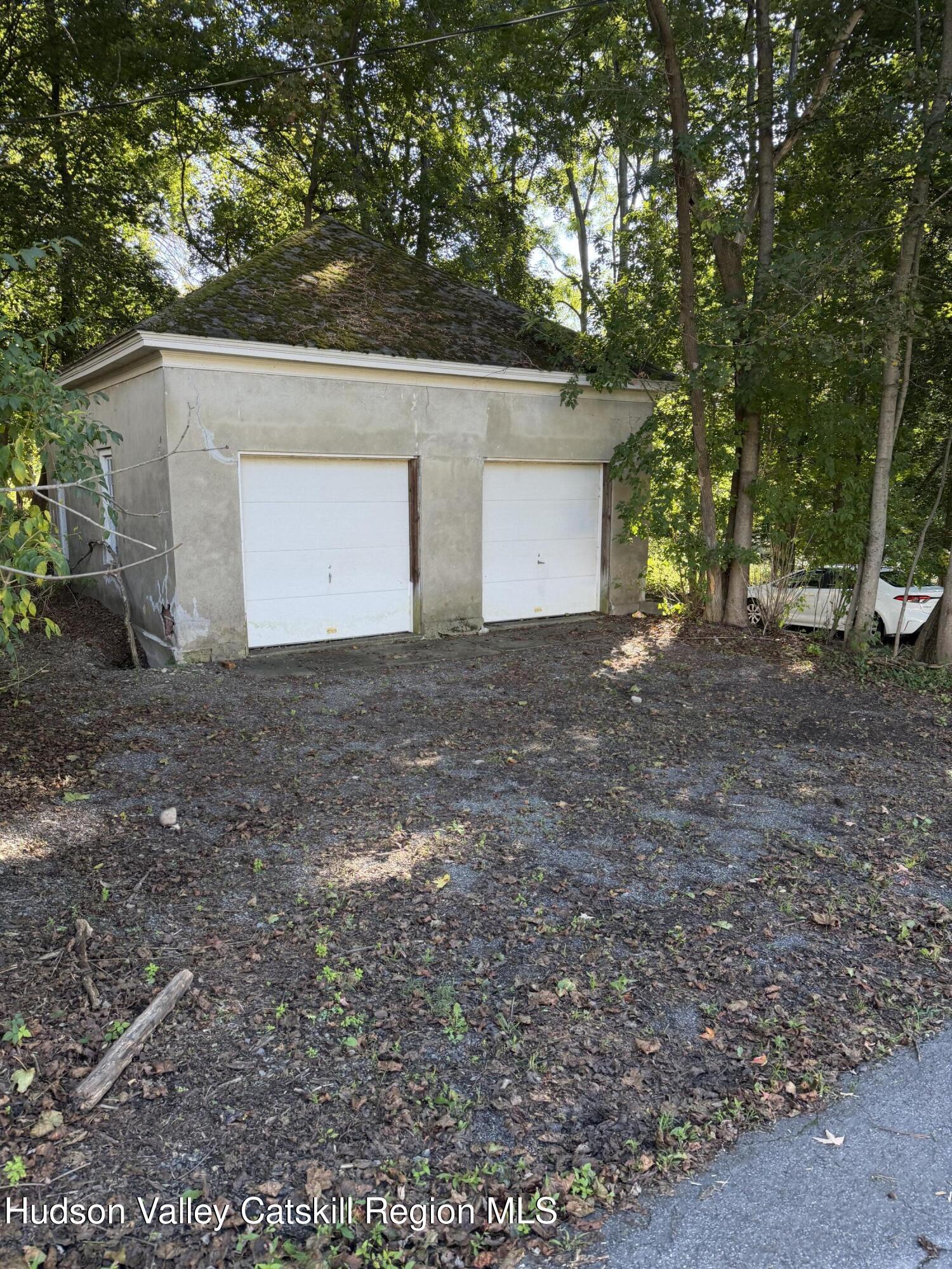 22 Maple Avenue 3