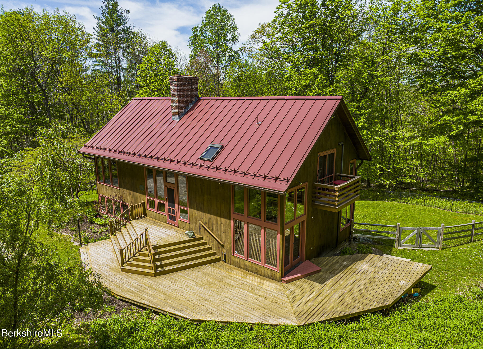 1055 Lenox Rd