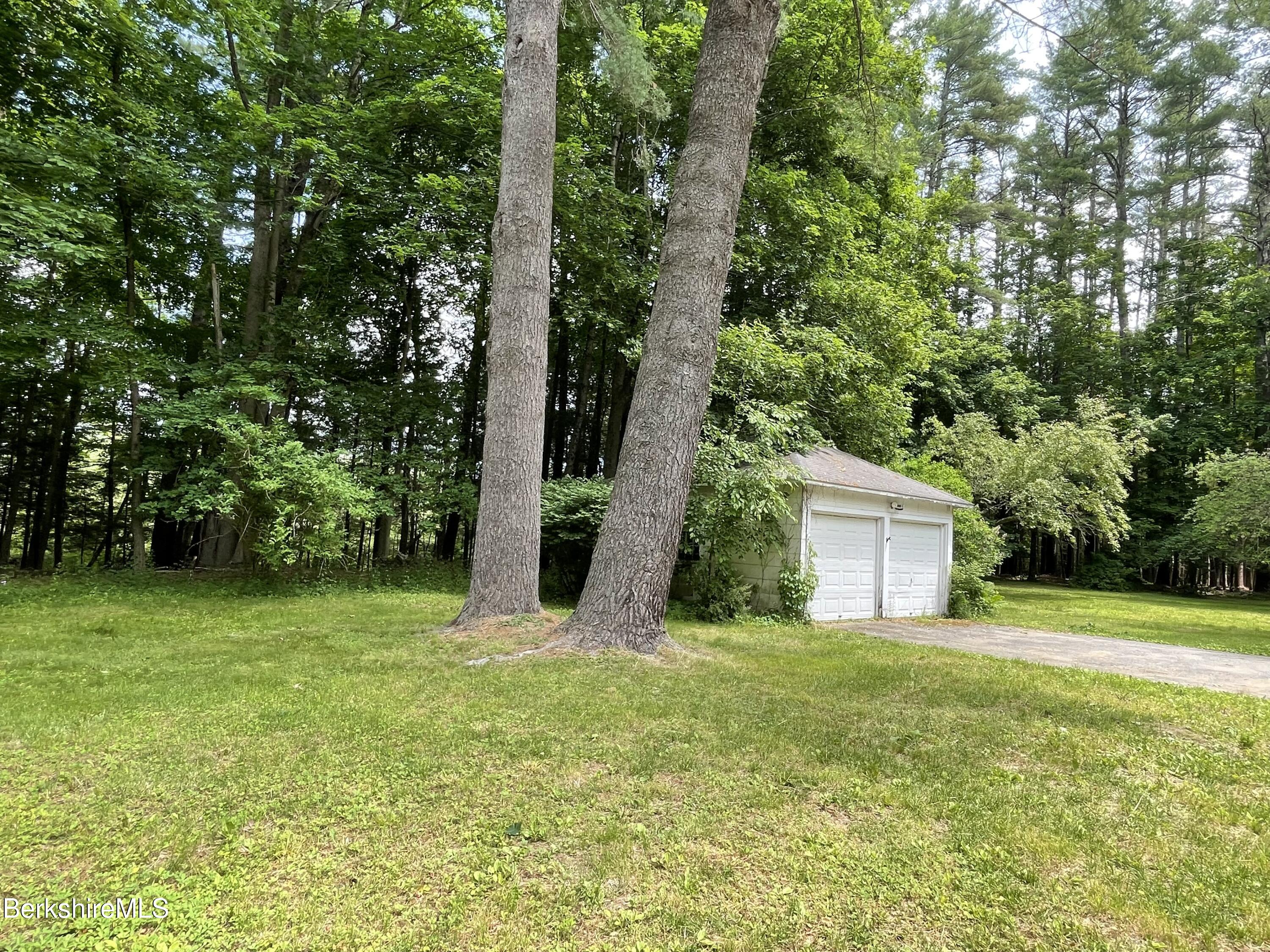 974 Berkshire School Rd