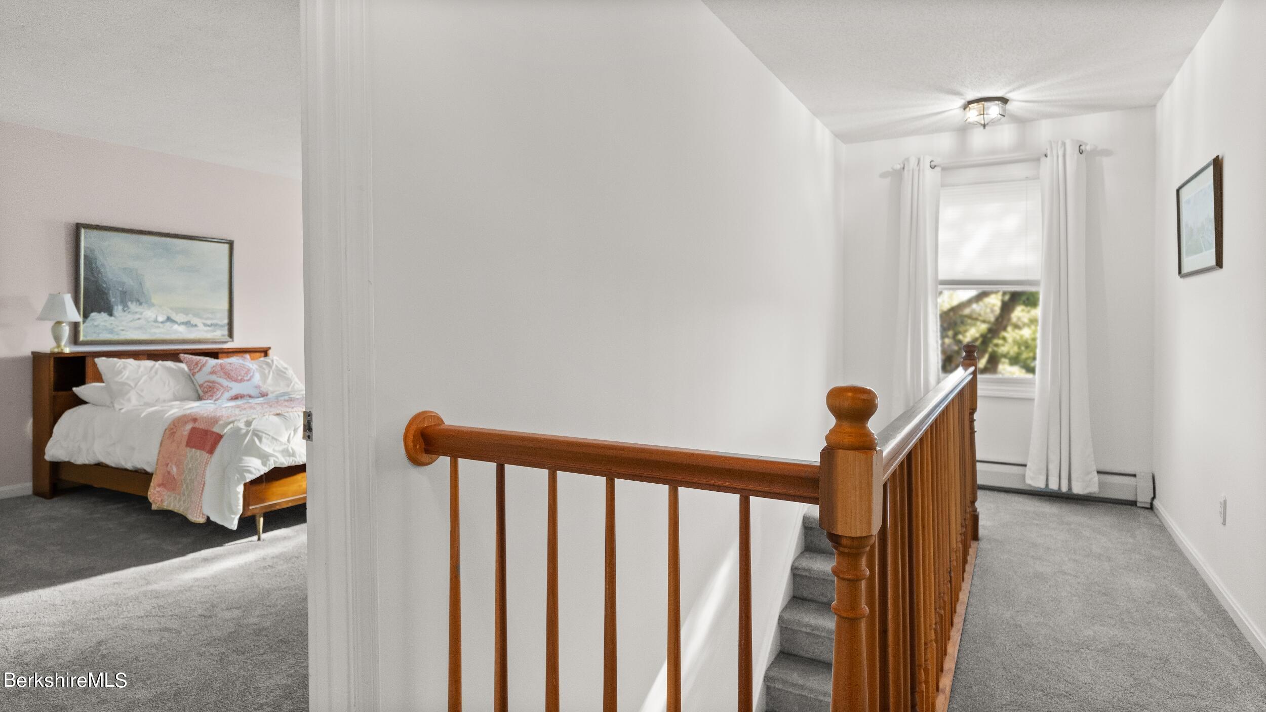 10 Applewood Ln, 10