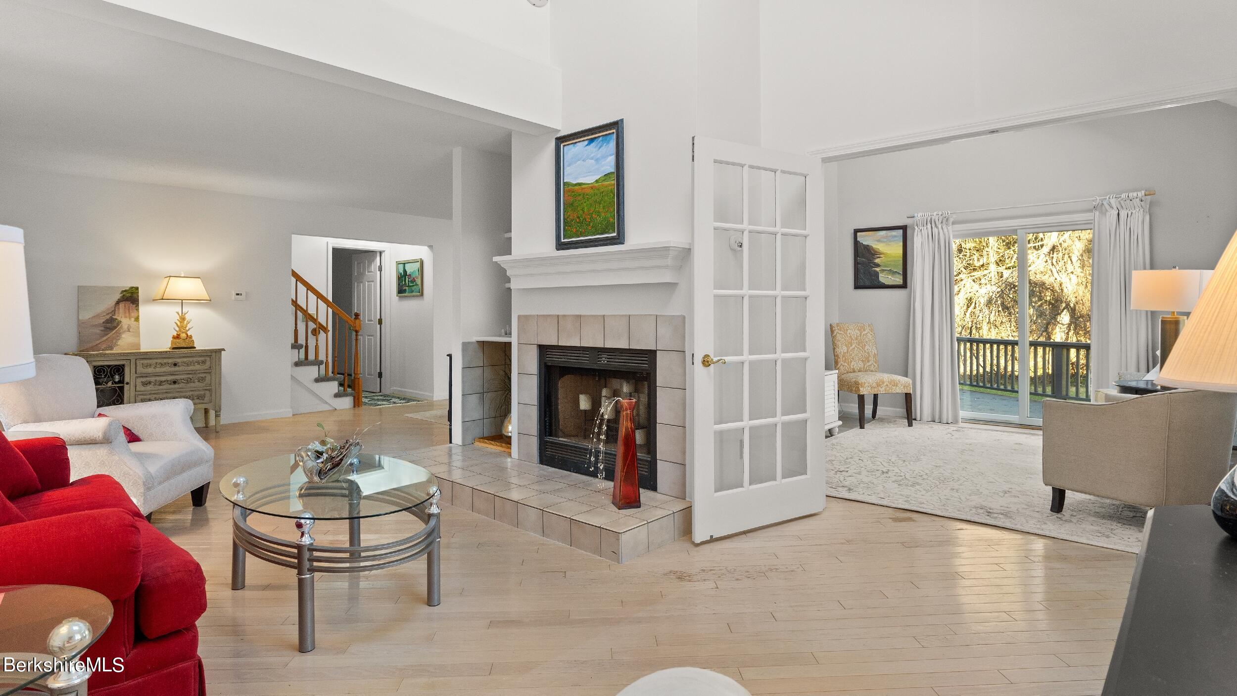 10 Applewood Ln, 10