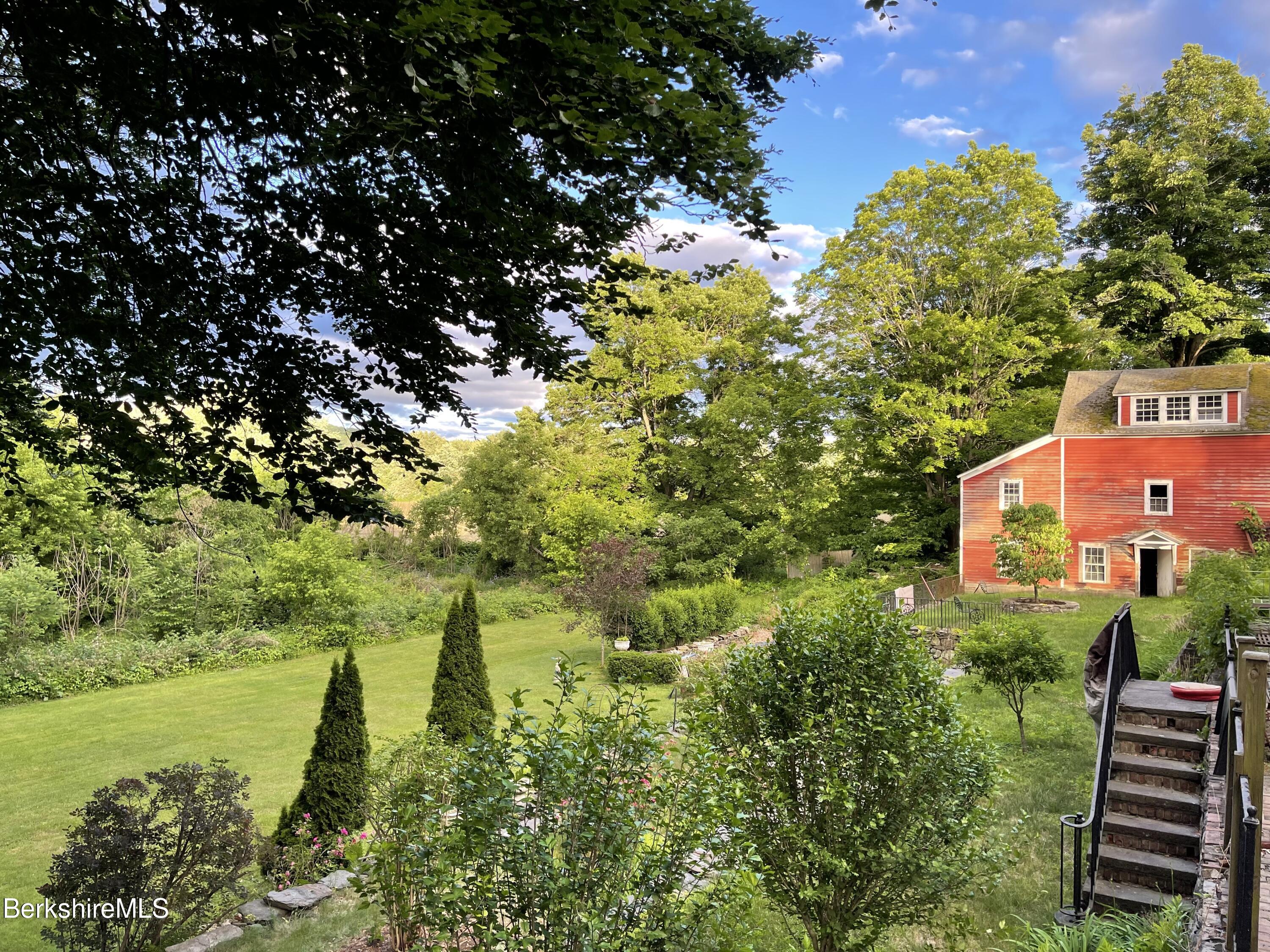 616 Sheffield Plain Rd