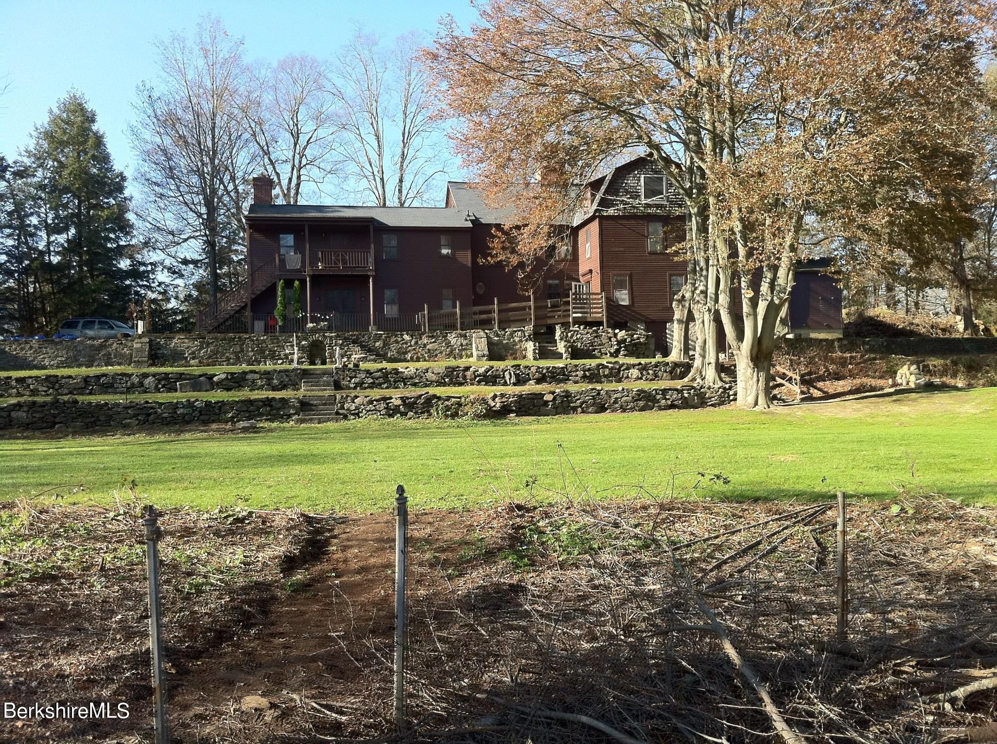 616 Sheffield Plain Rd