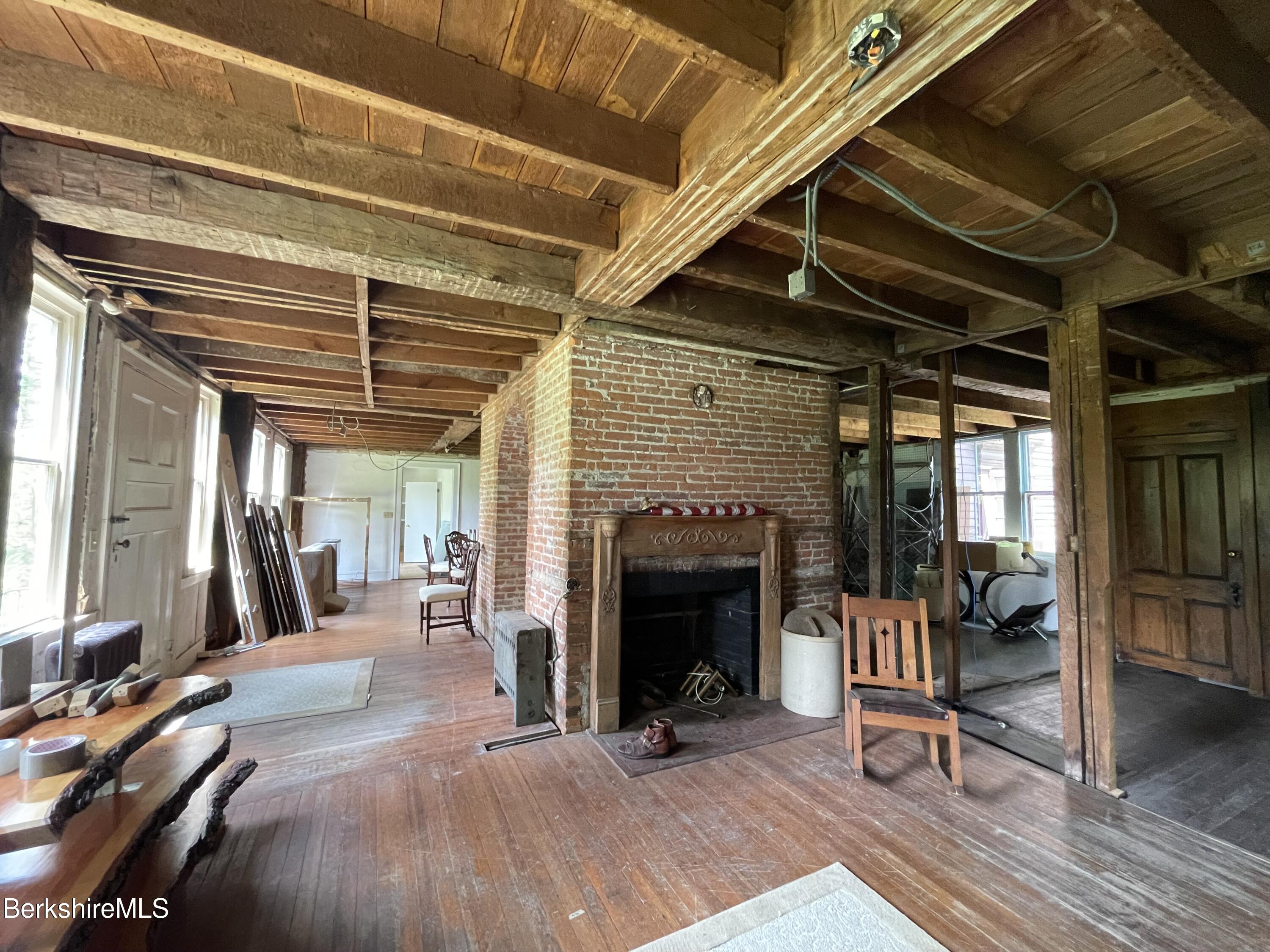 616 Sheffield Plain Rd