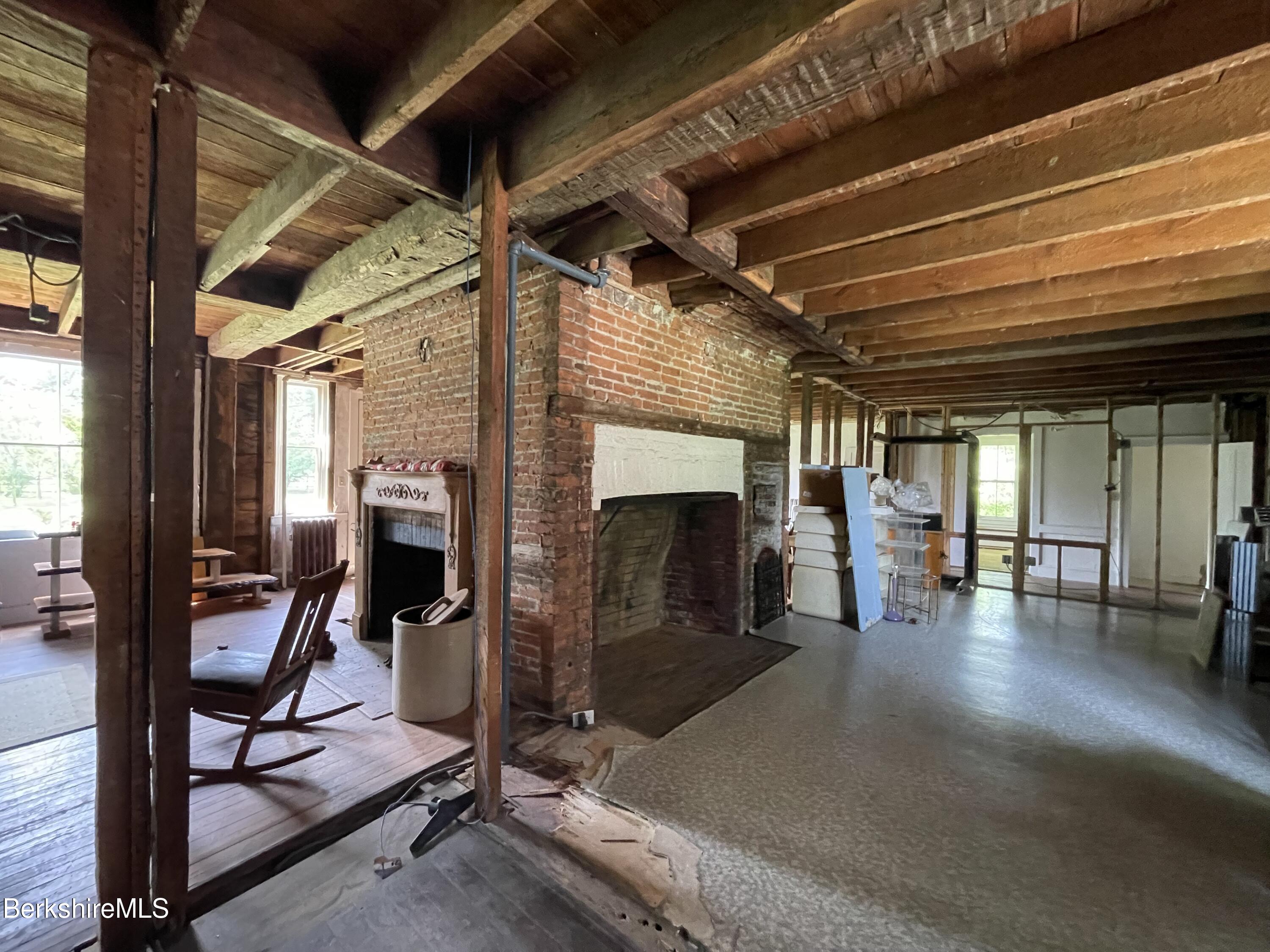 616 Sheffield Plain Rd