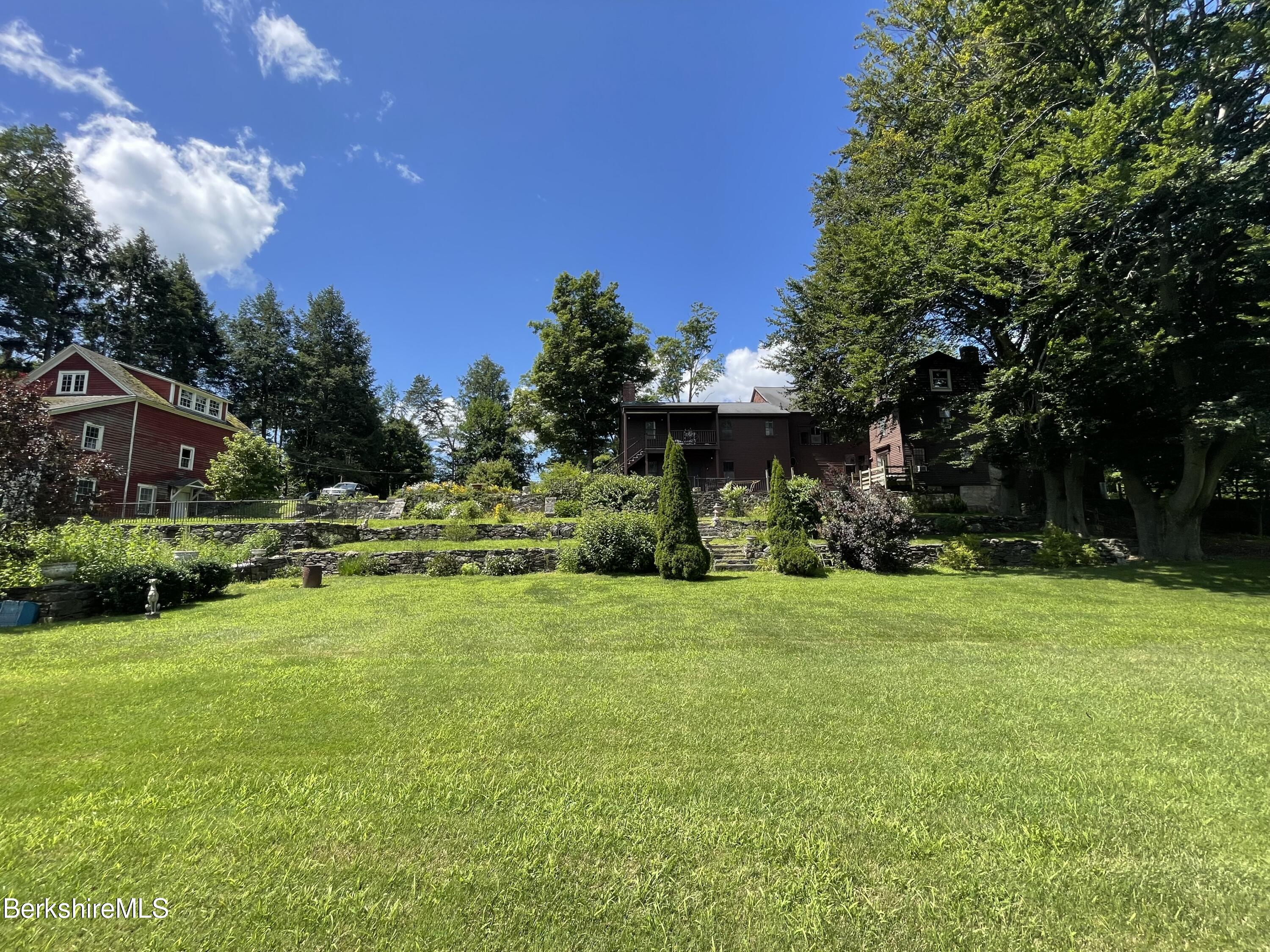 616 Sheffield Plain Rd