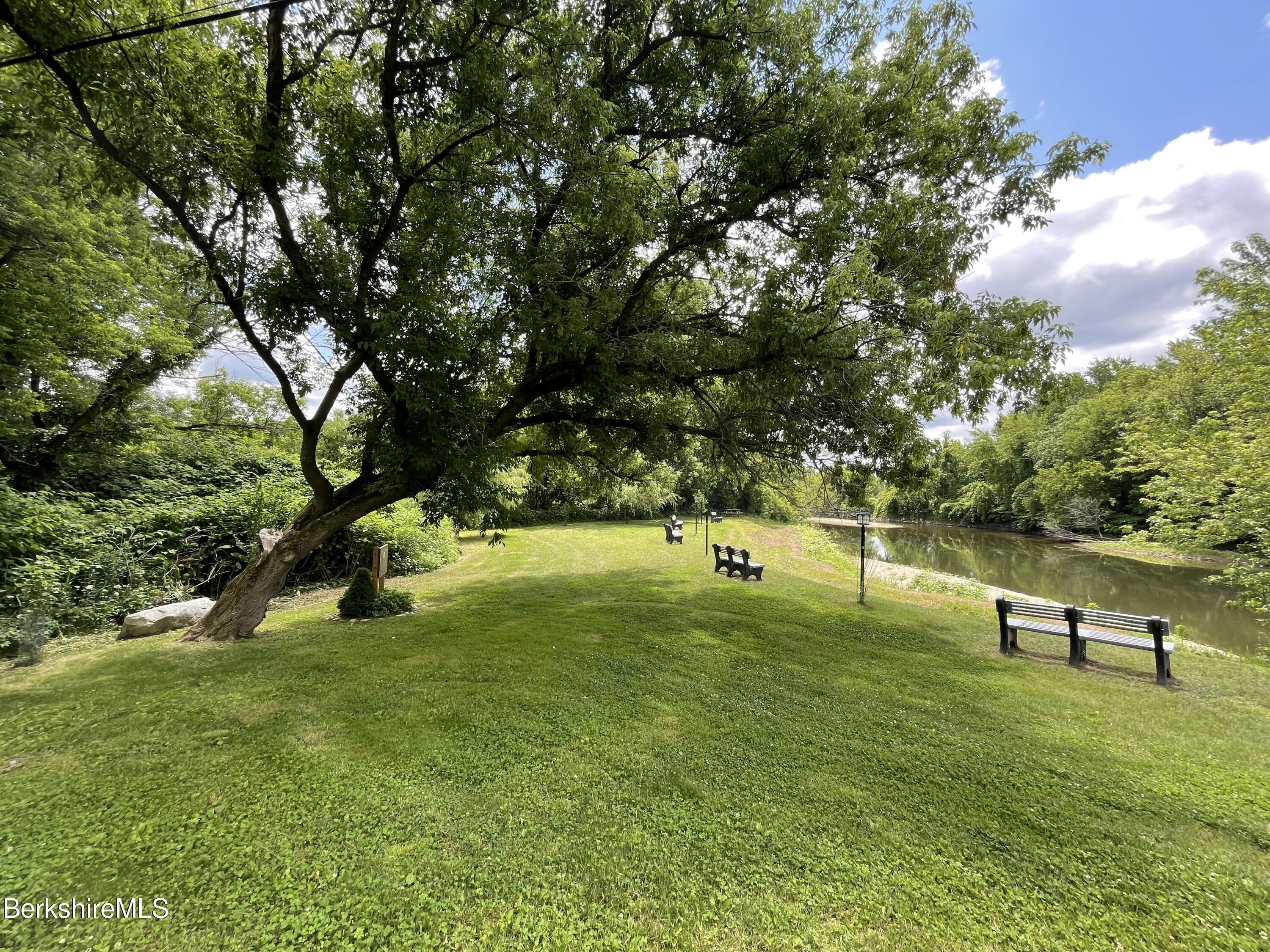 616 Sheffield Plain Rd