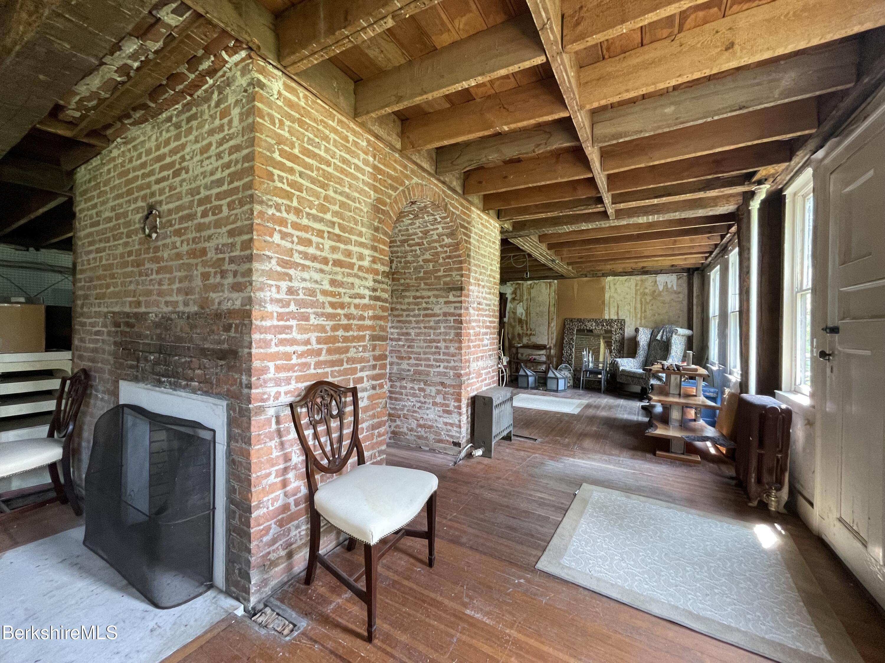 616 Sheffield Plain Rd