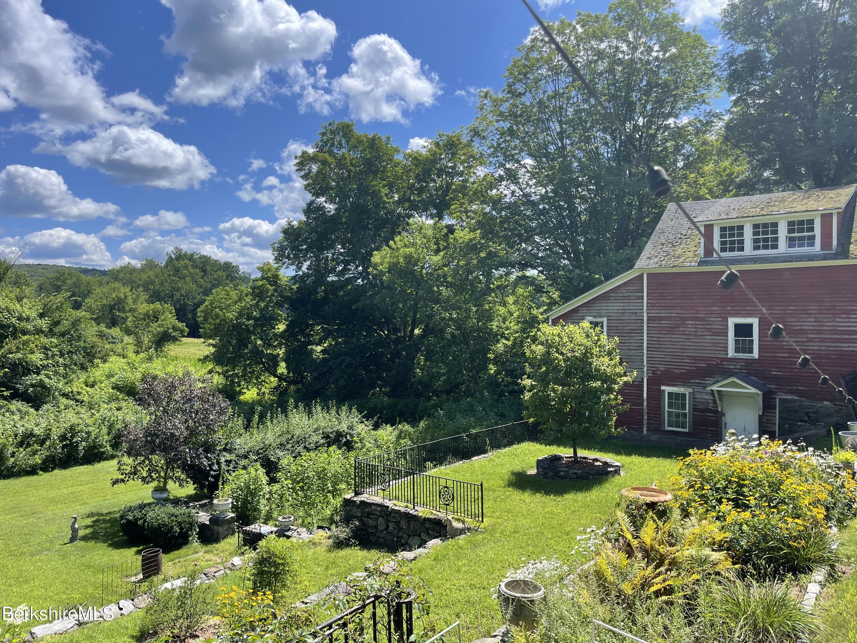 616 Sheffield Plain Rd