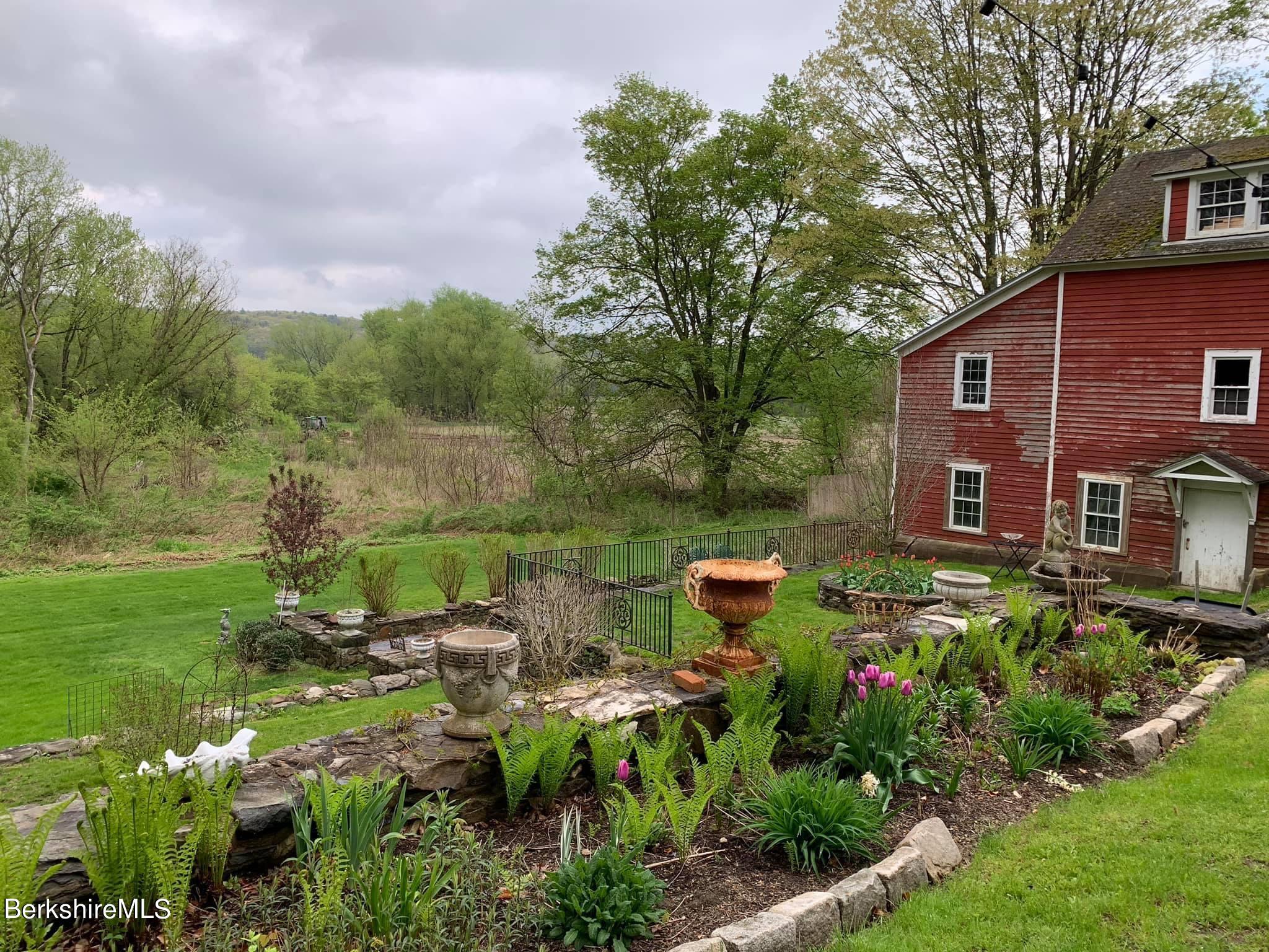 616 Sheffield Plain Rd