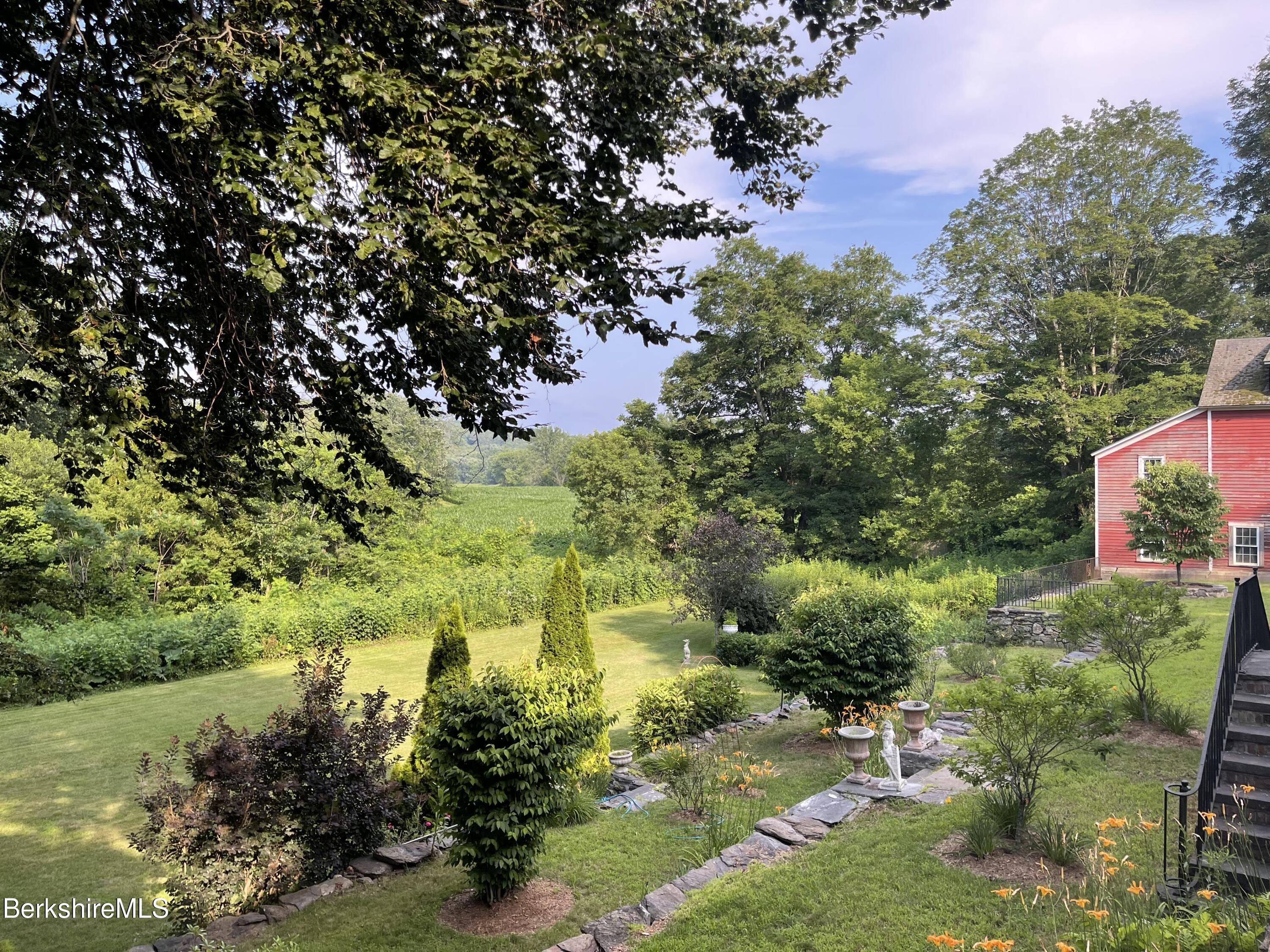 616 Sheffield Plain Rd