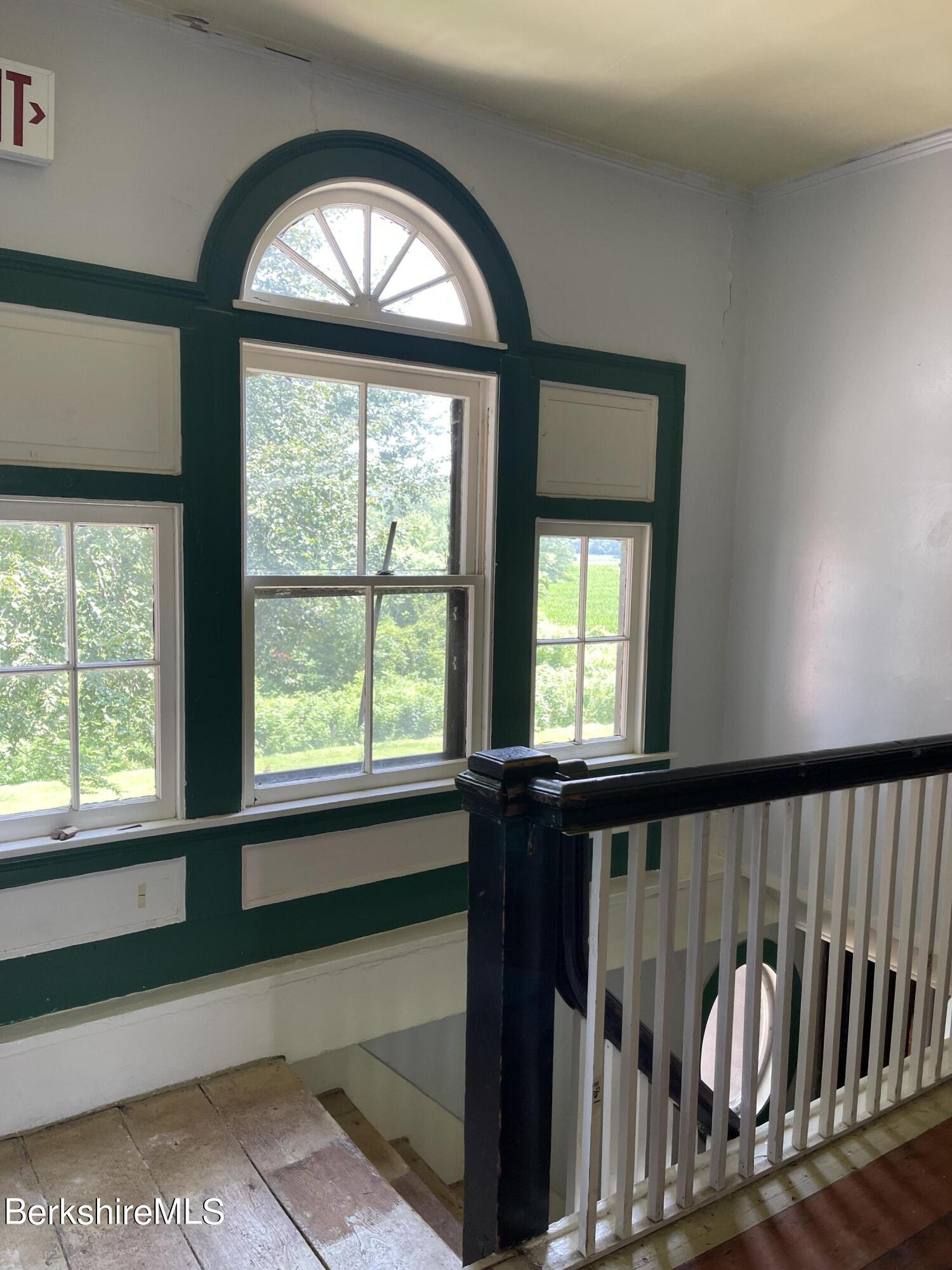 616 Sheffield Plain Rd