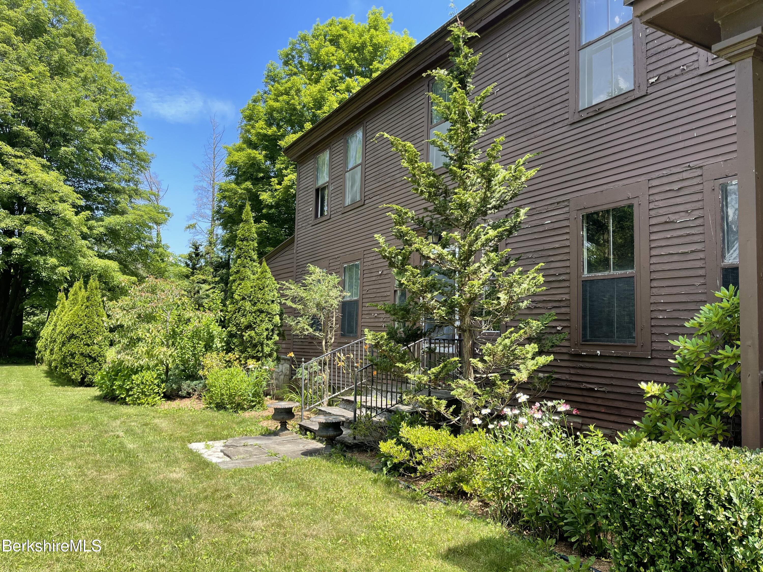 616 Sheffield Plain Rd