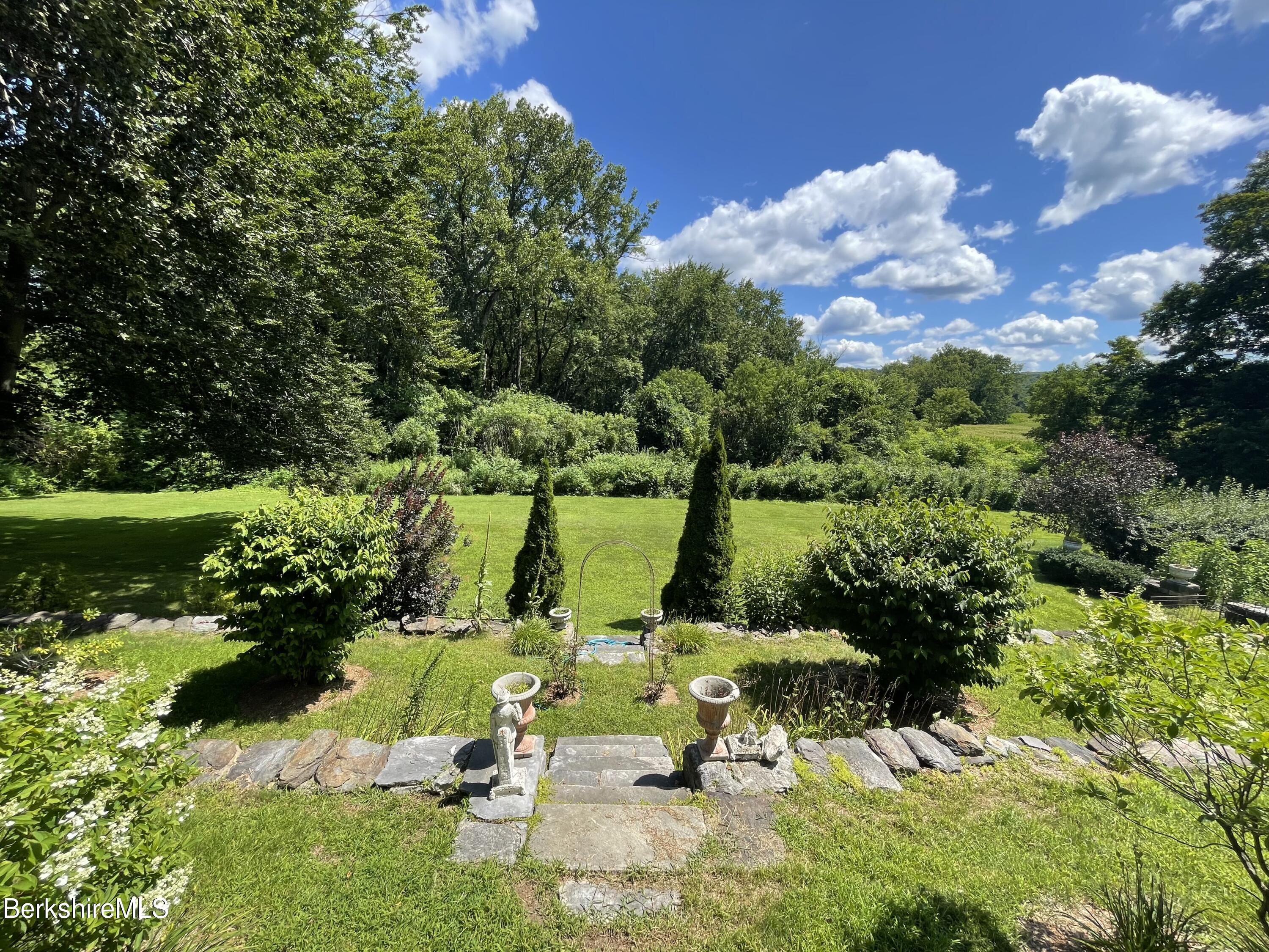 616 Sheffield Plain Rd