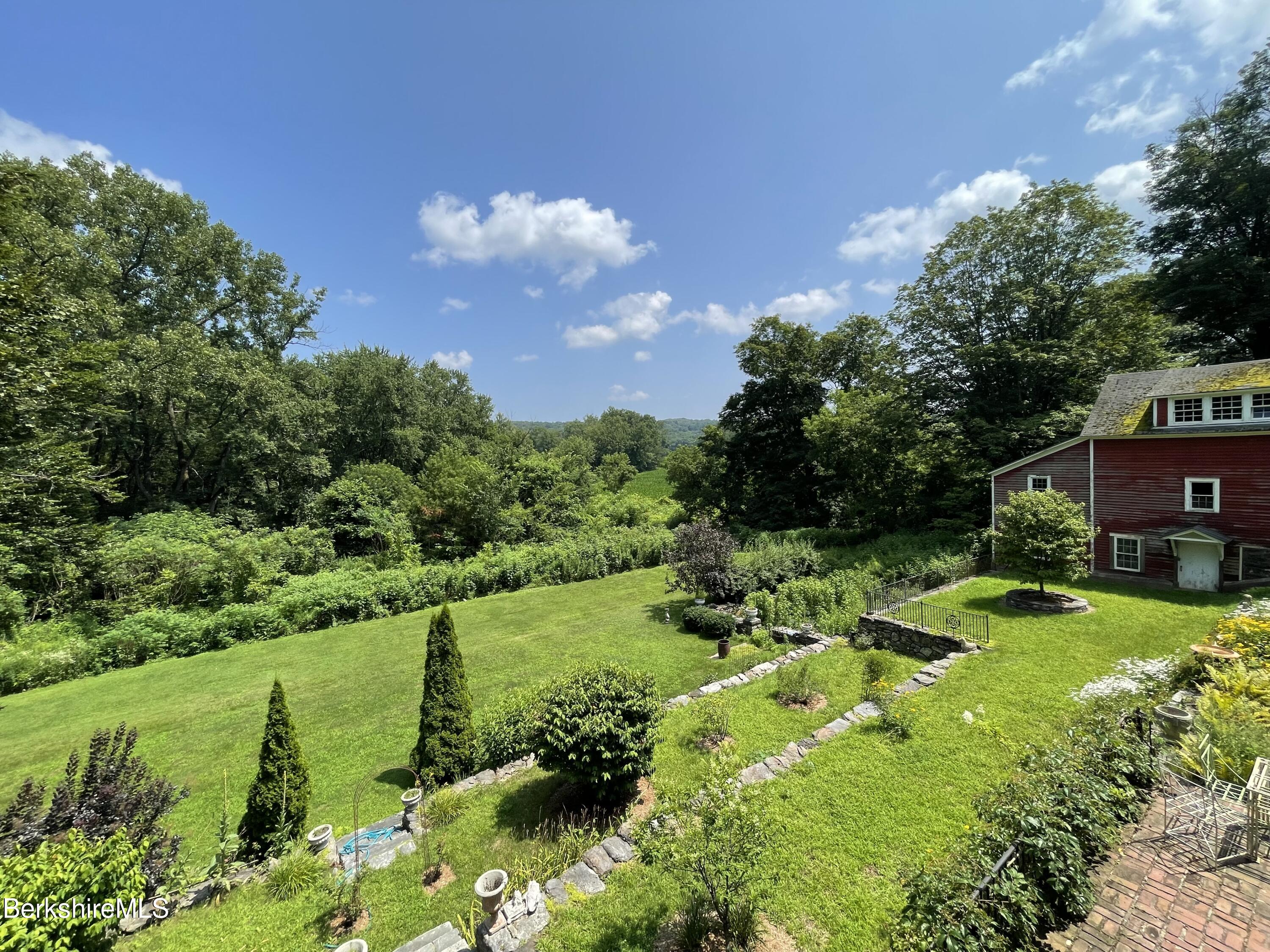 616 Sheffield Plain Rd