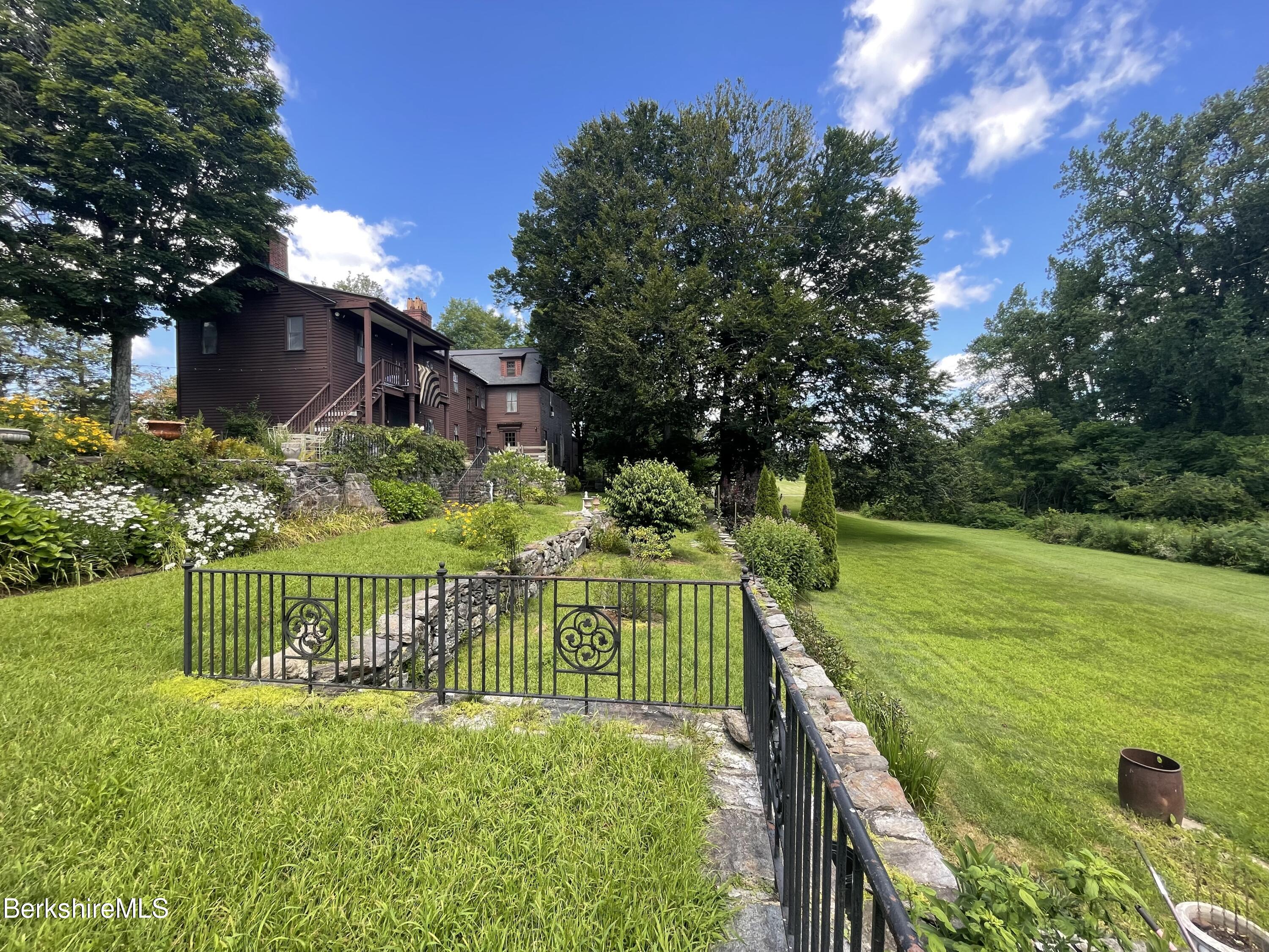 616 Sheffield Plain Rd