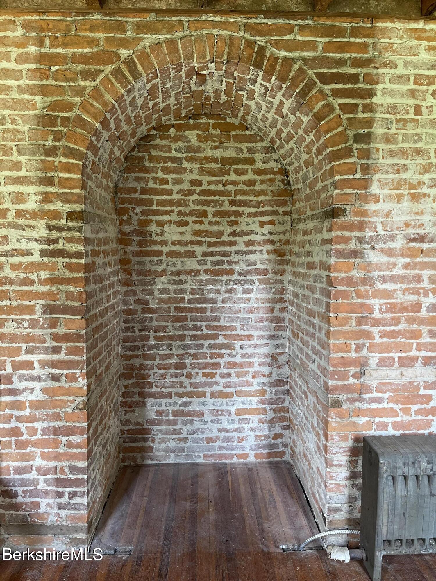 616 Sheffield Plain Rd