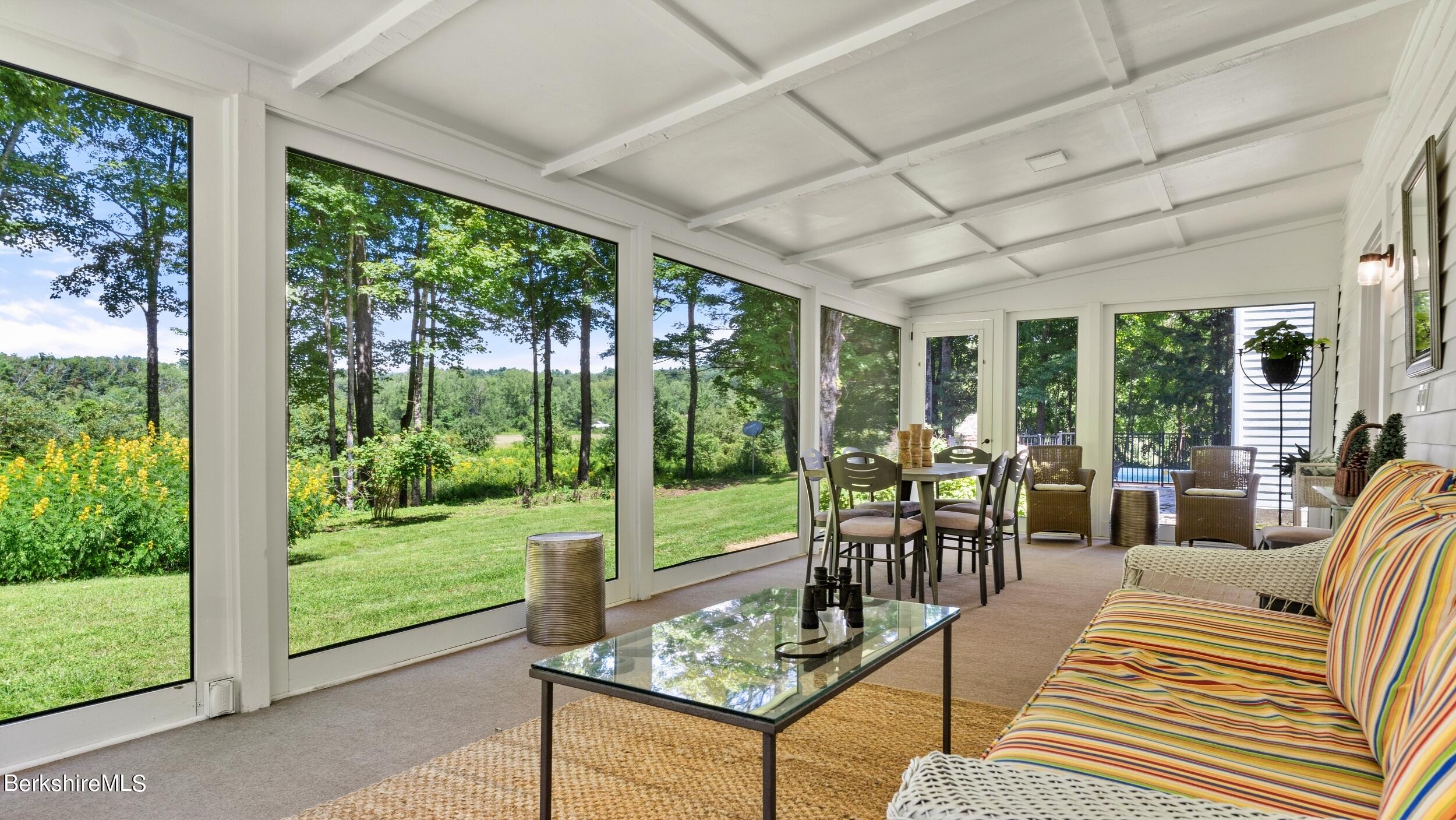1277 Hartsville Mill River Rd