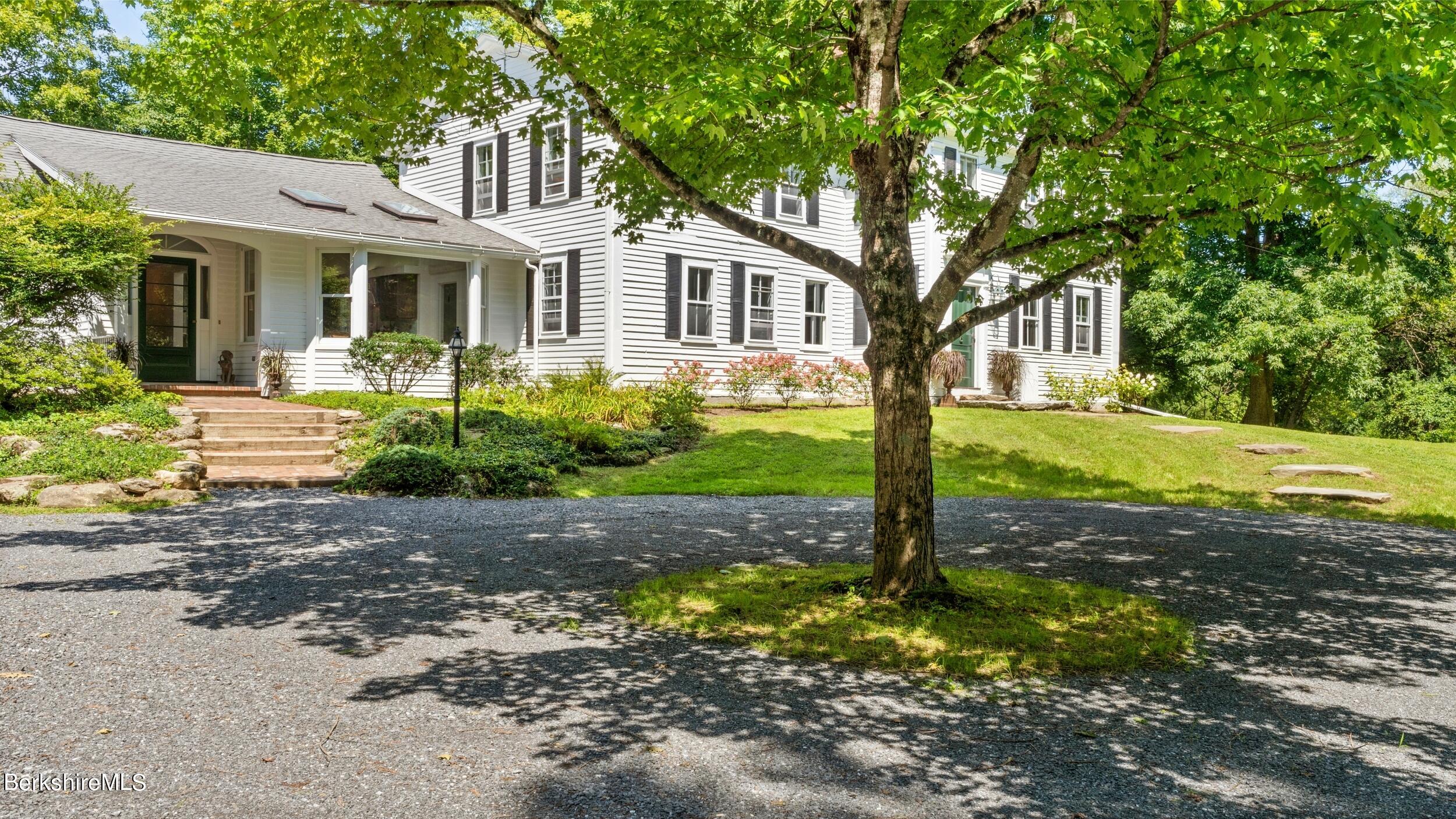 1277 Hartsville Mill River Rd