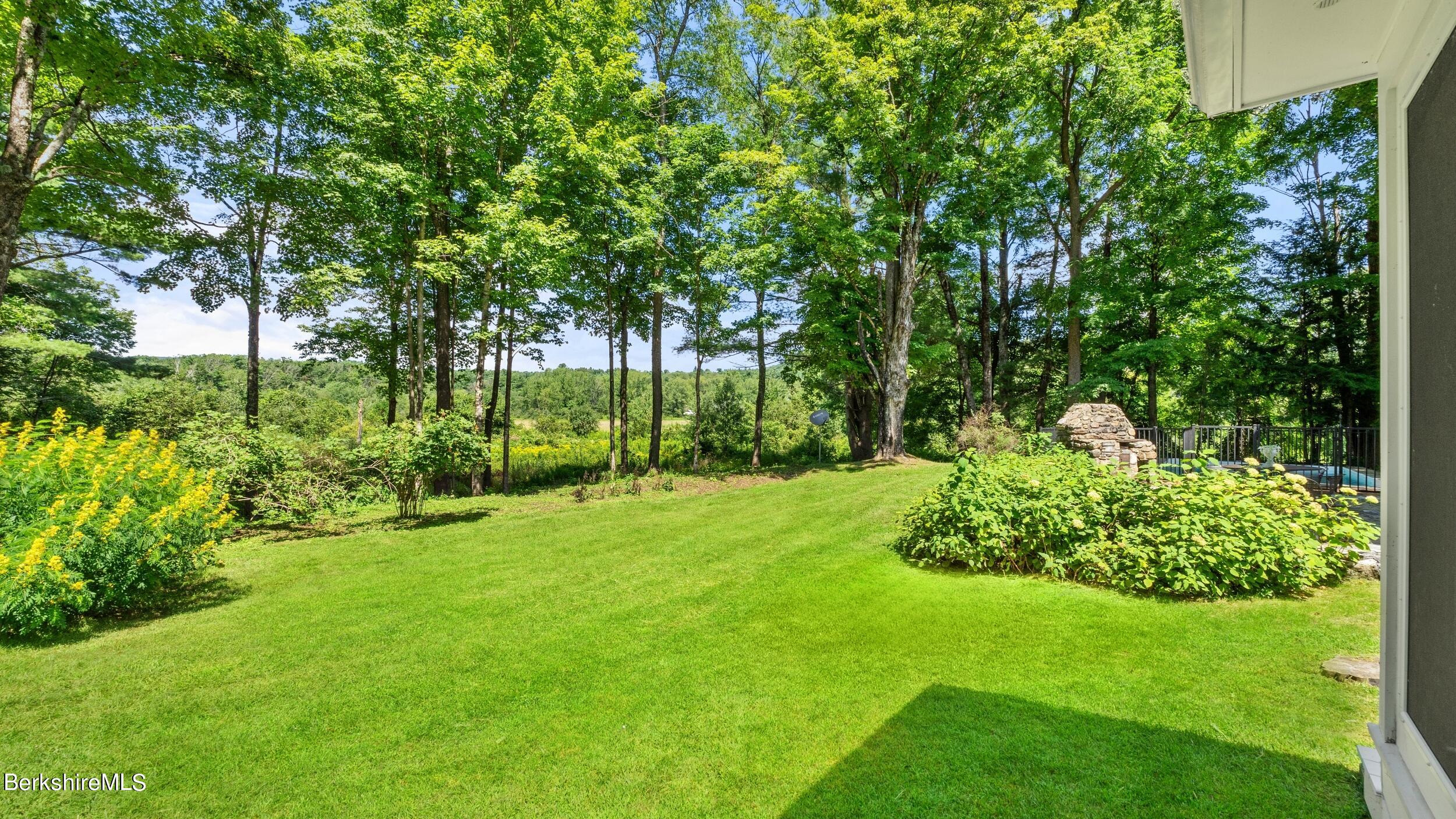 1277 Hartsville Mill River Rd